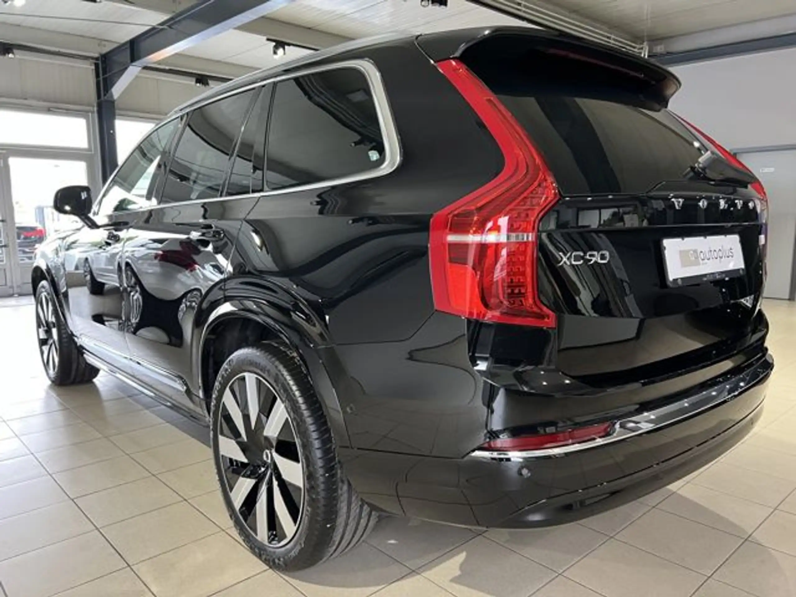 Volvo - XC90