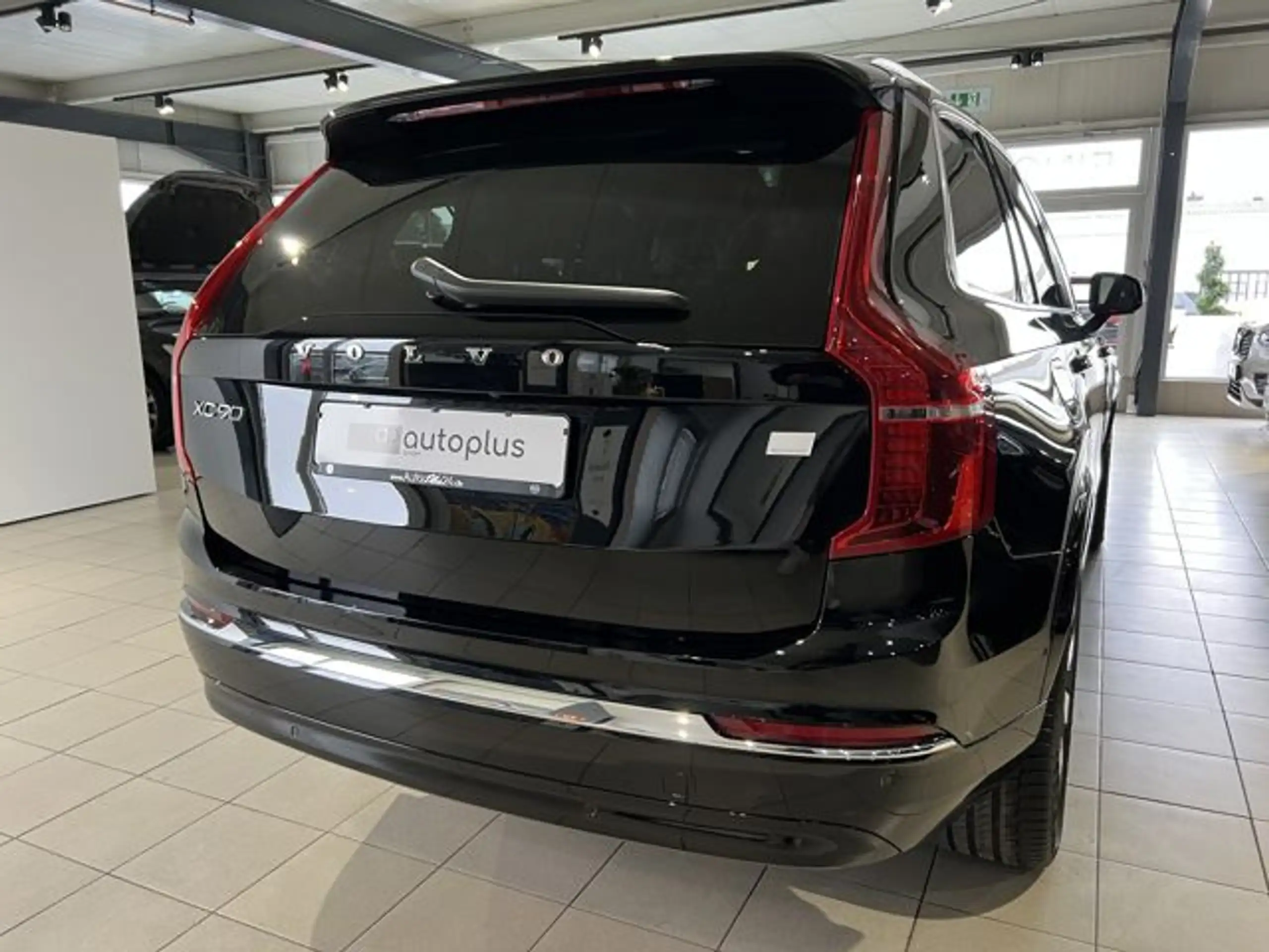 Volvo - XC90