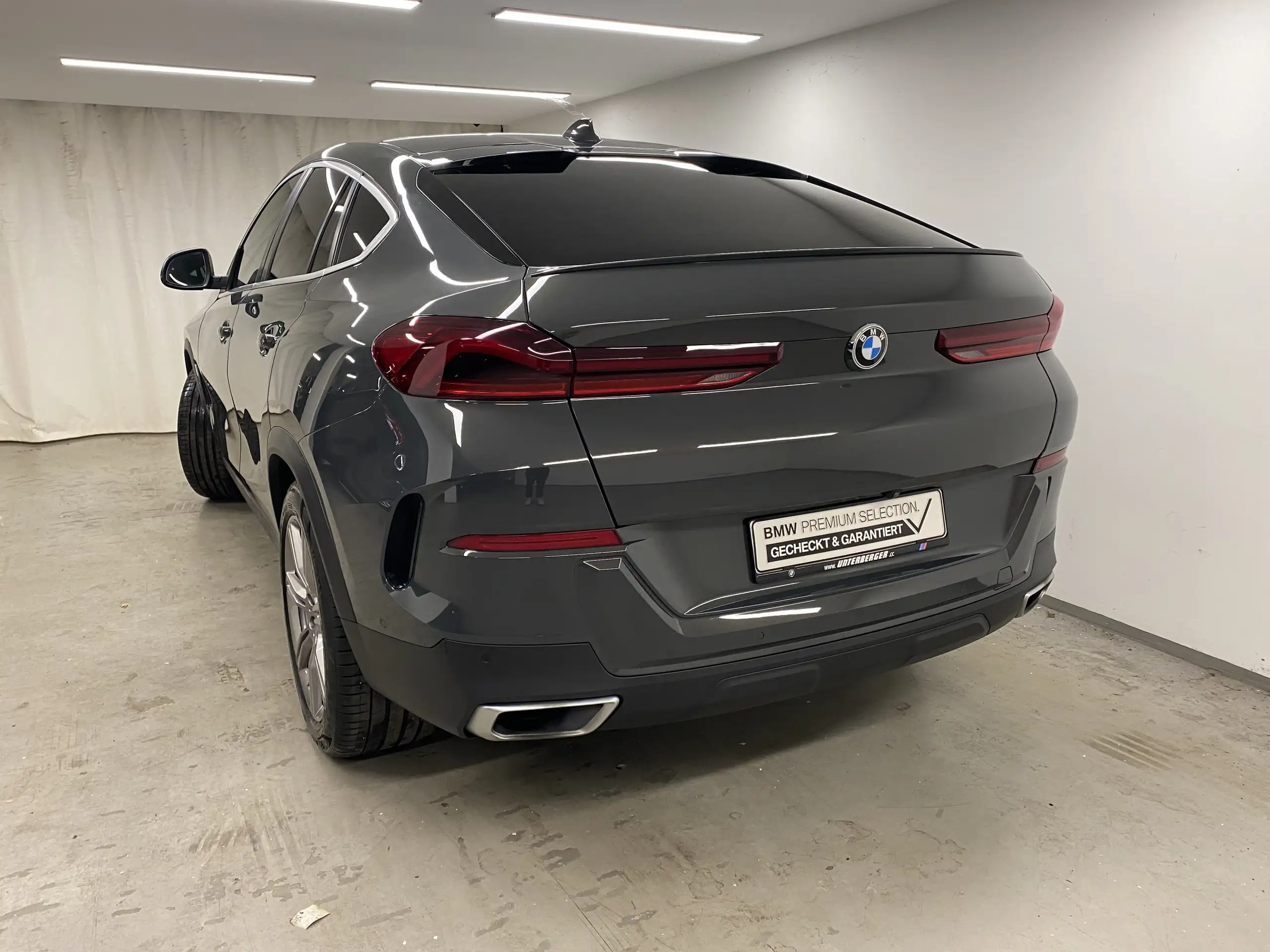 BMW - X6