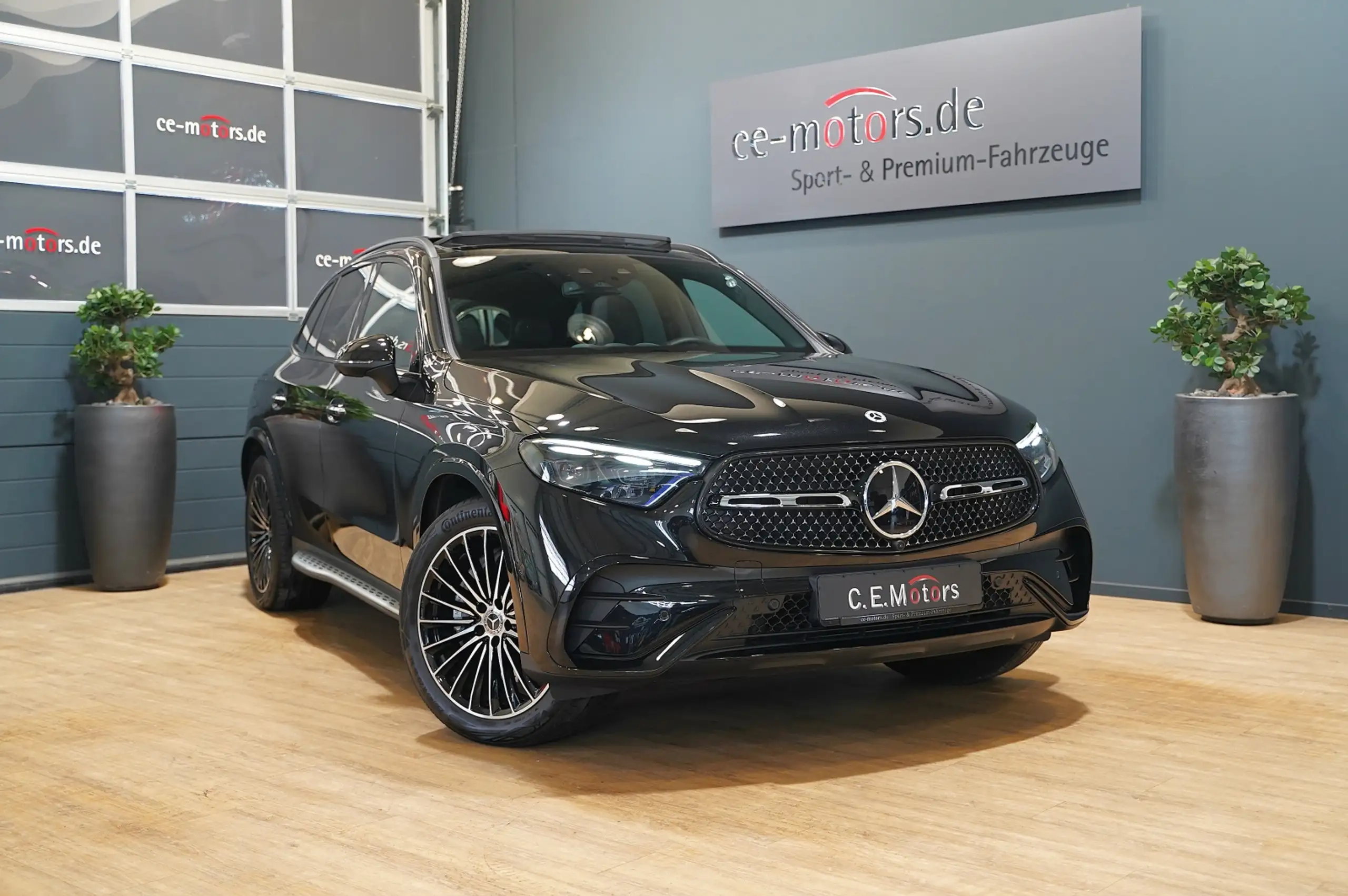 Mercedes-Benz - GLC 300