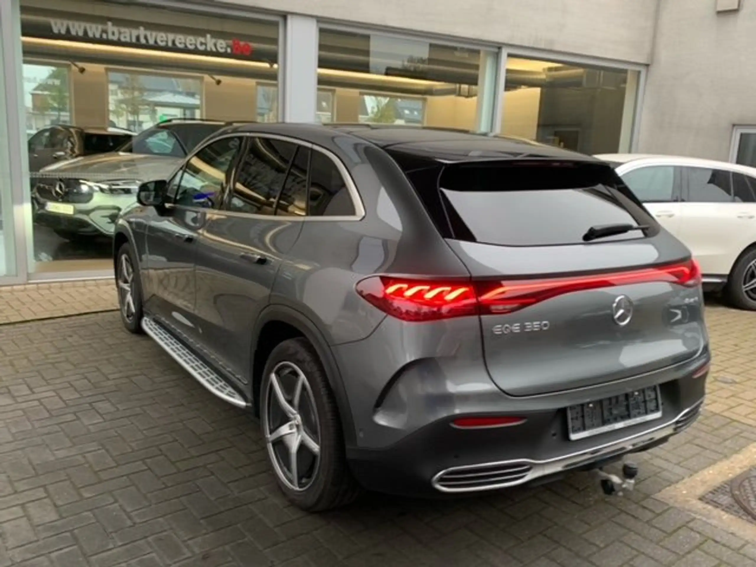 Mercedes-Benz - EQE SUV