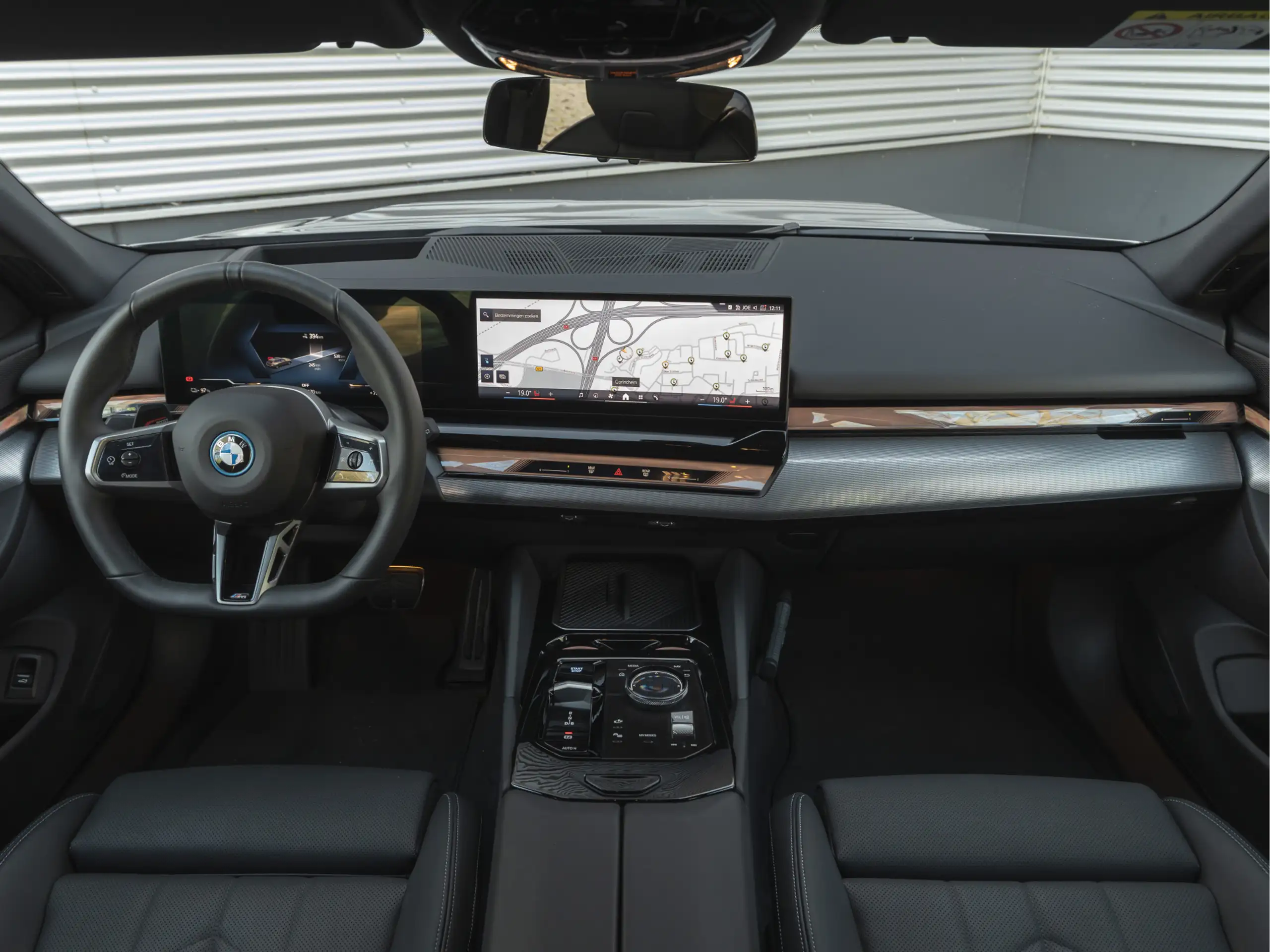 BMW - i5