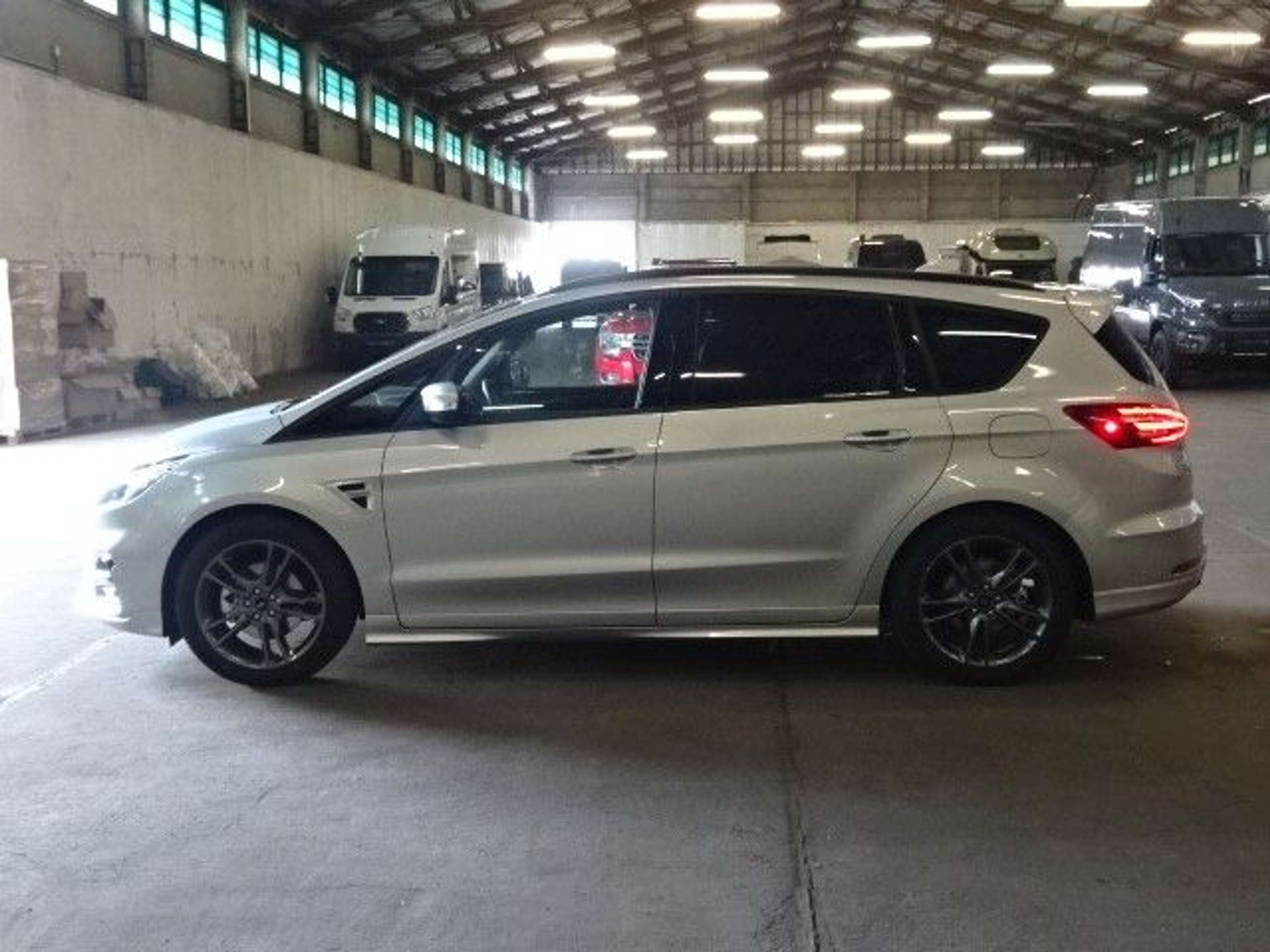 Ford - S-Max