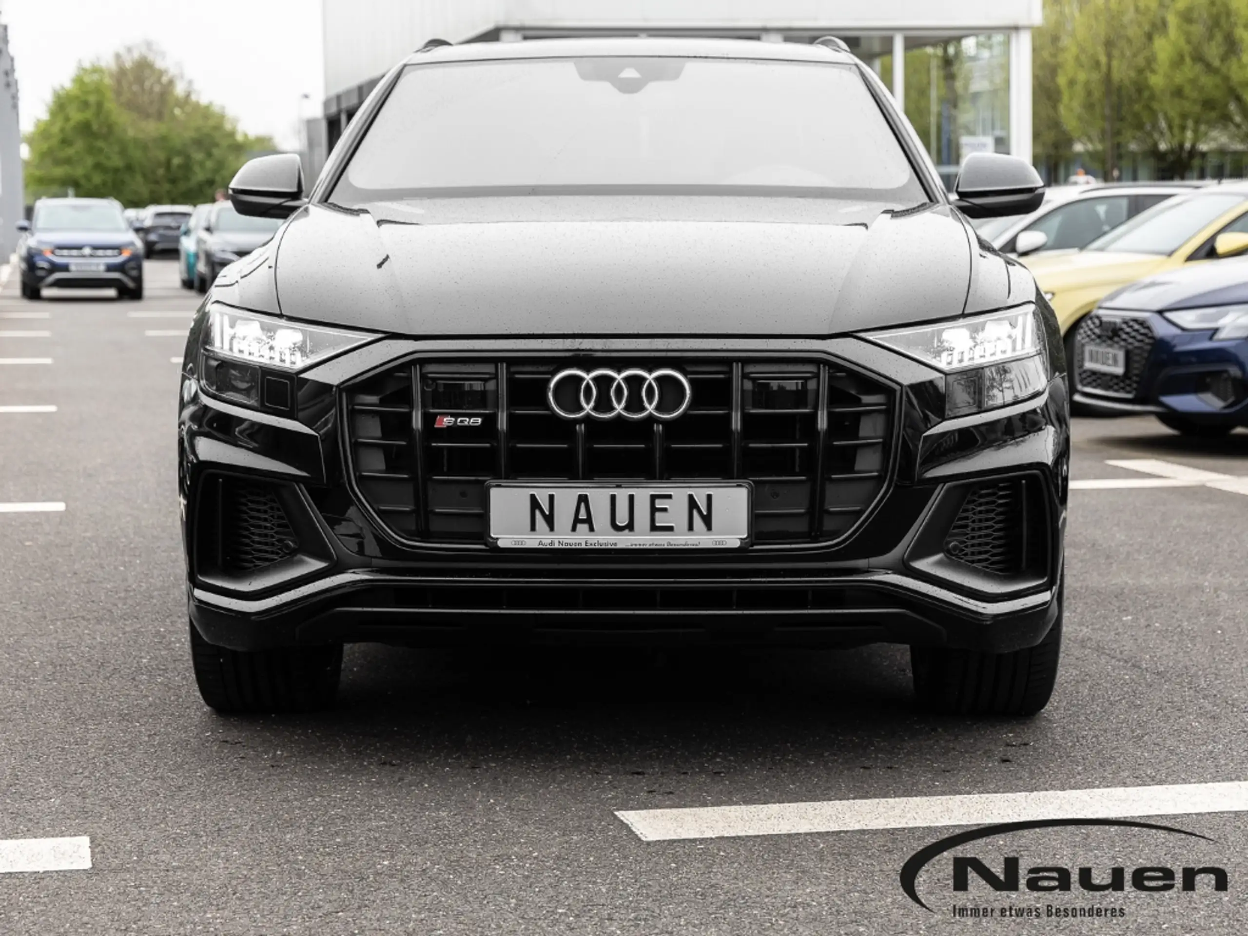 Audi - SQ8