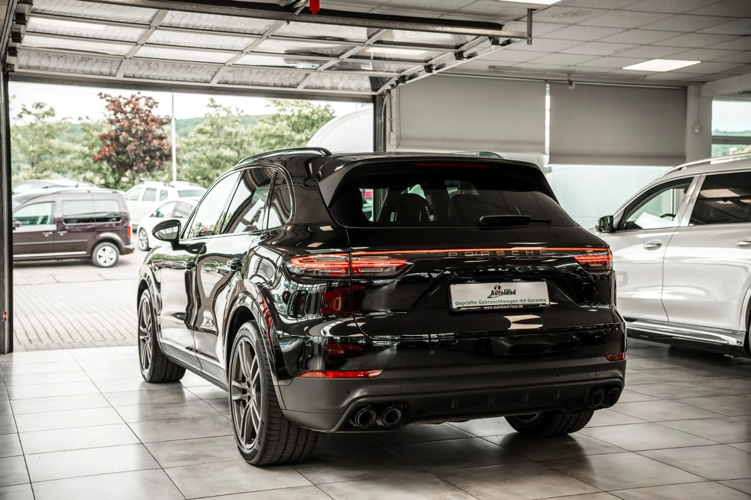 Porsche - Cayenne