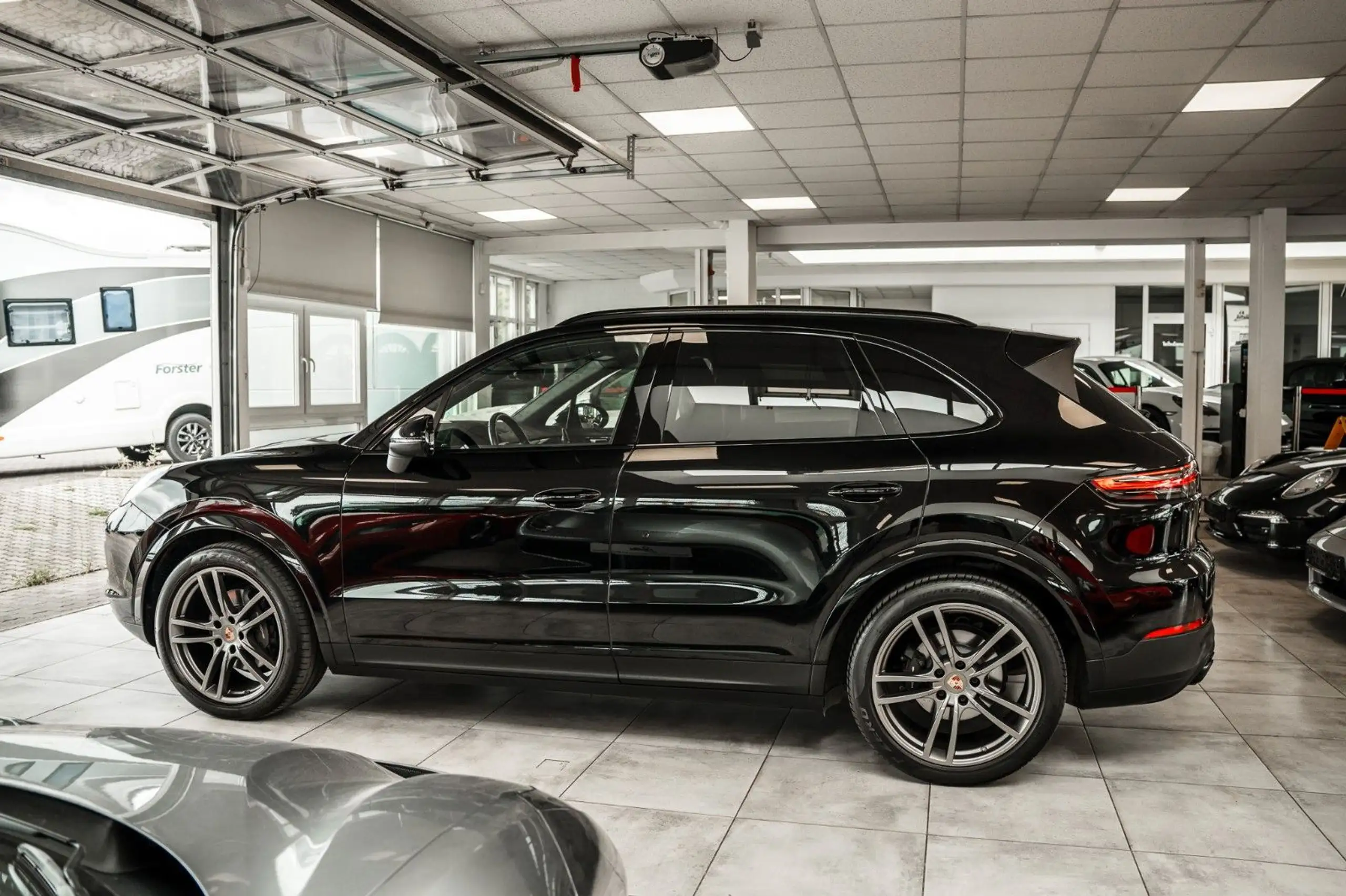 Porsche - Cayenne