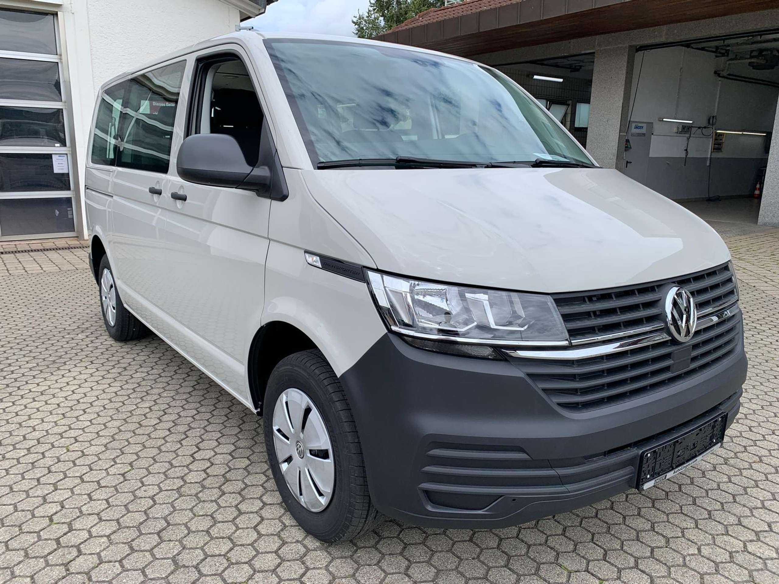 Volkswagen - T6.1 Transporter