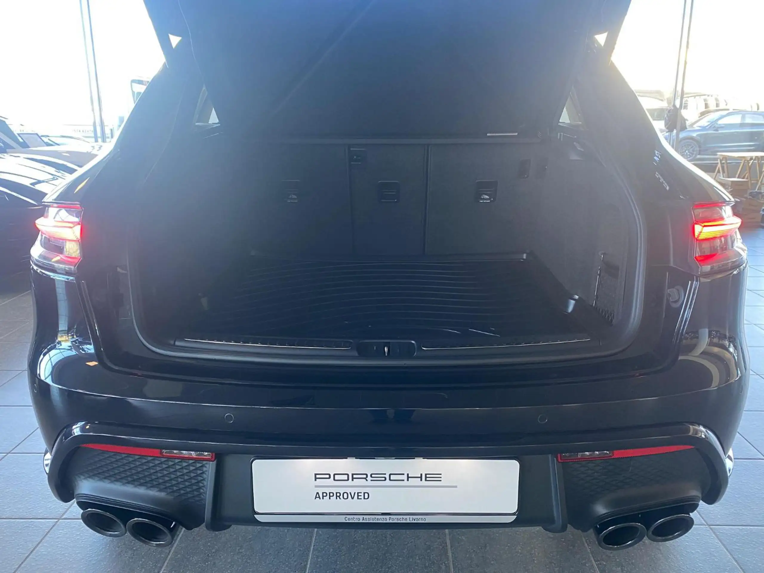 Porsche - Macan