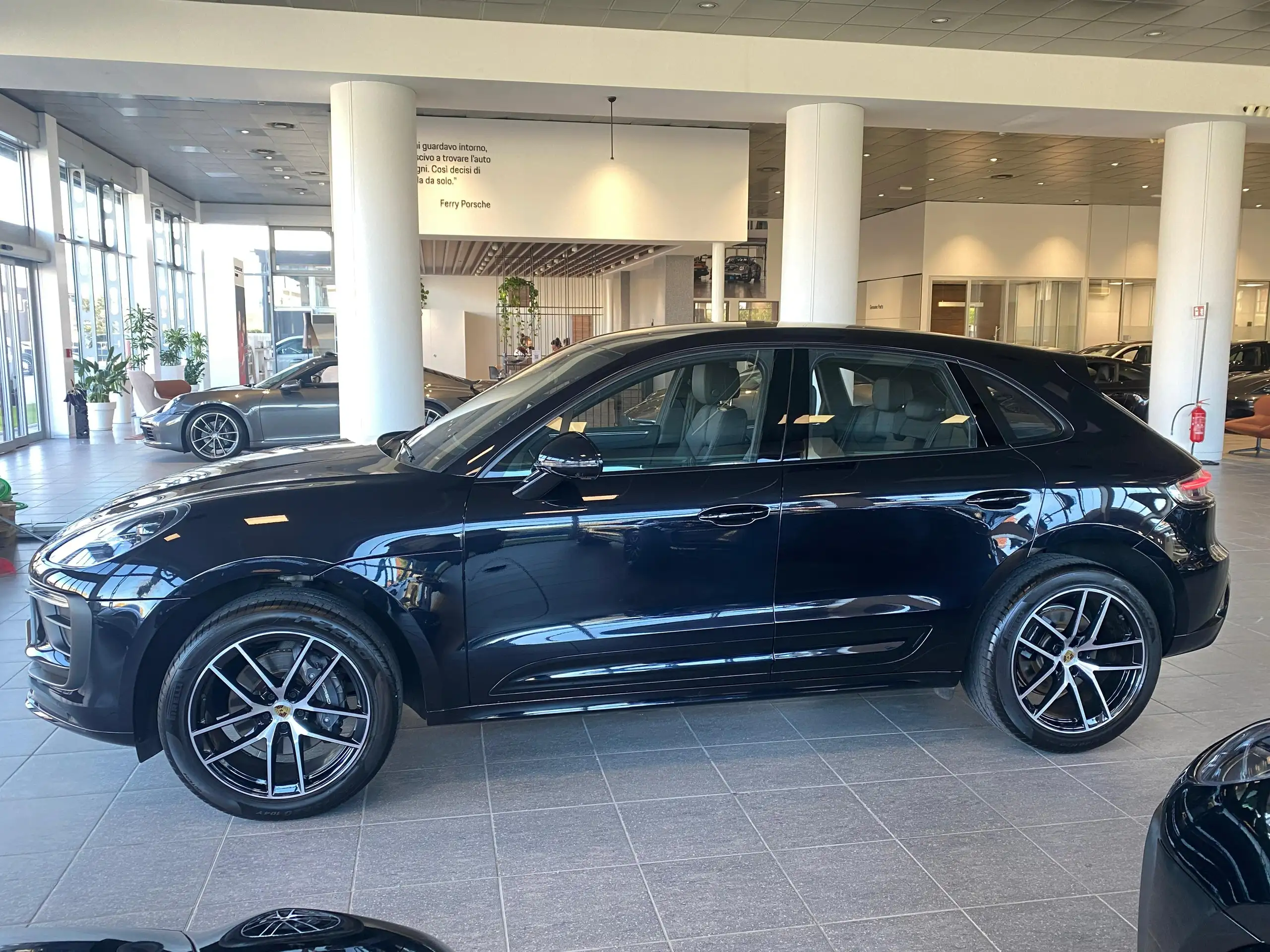 Porsche - Macan