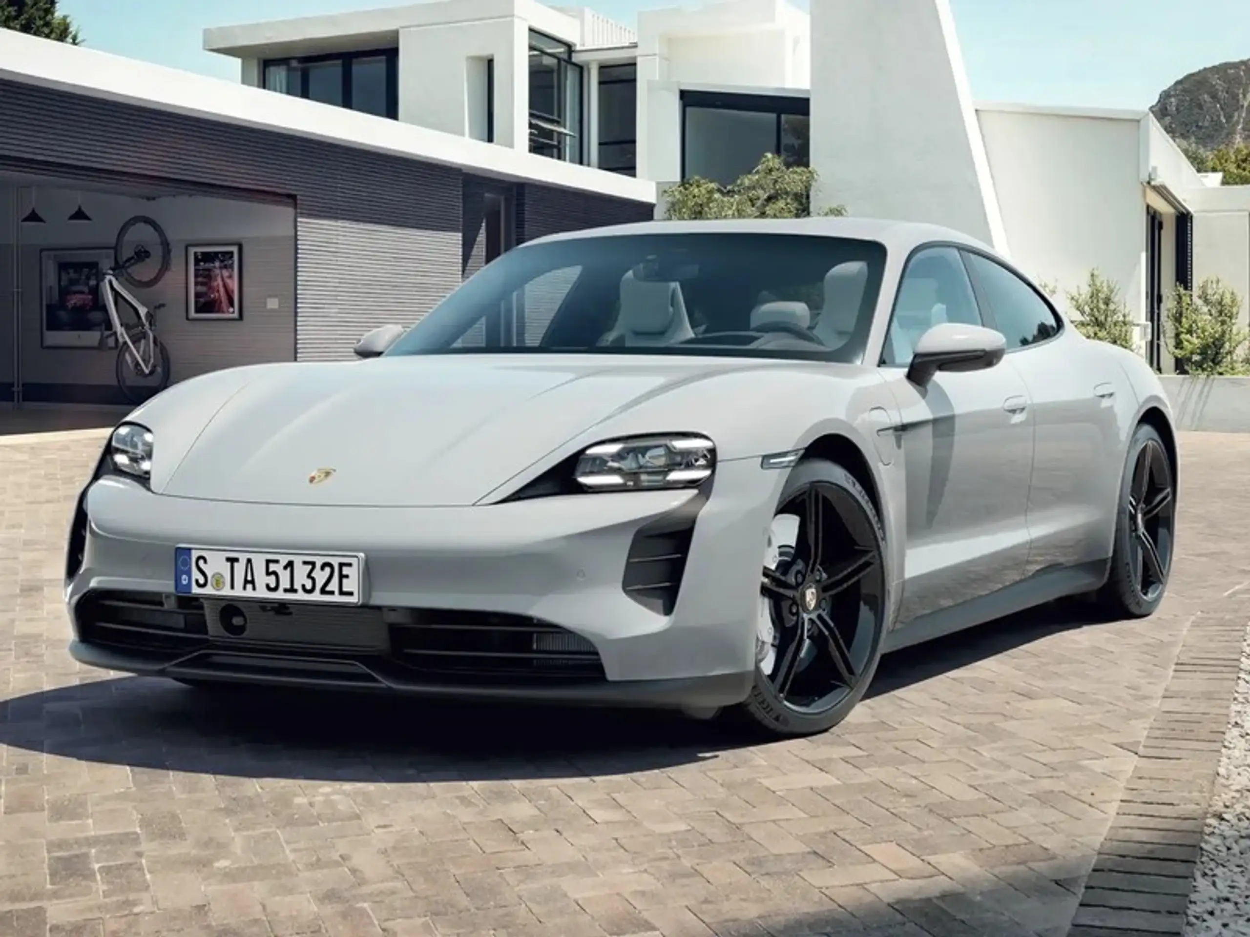 Porsche Taycan 2021