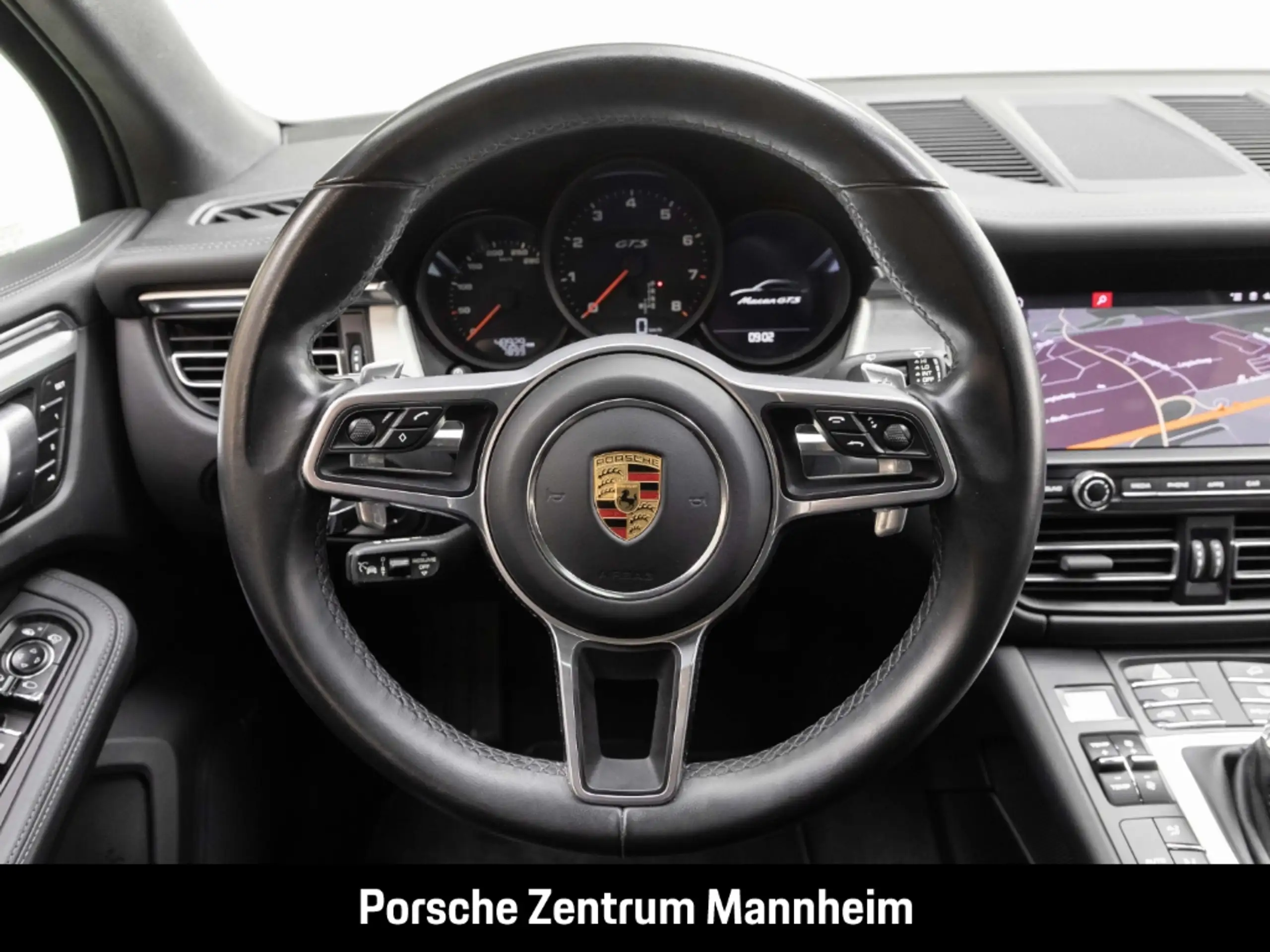 Porsche - Macan