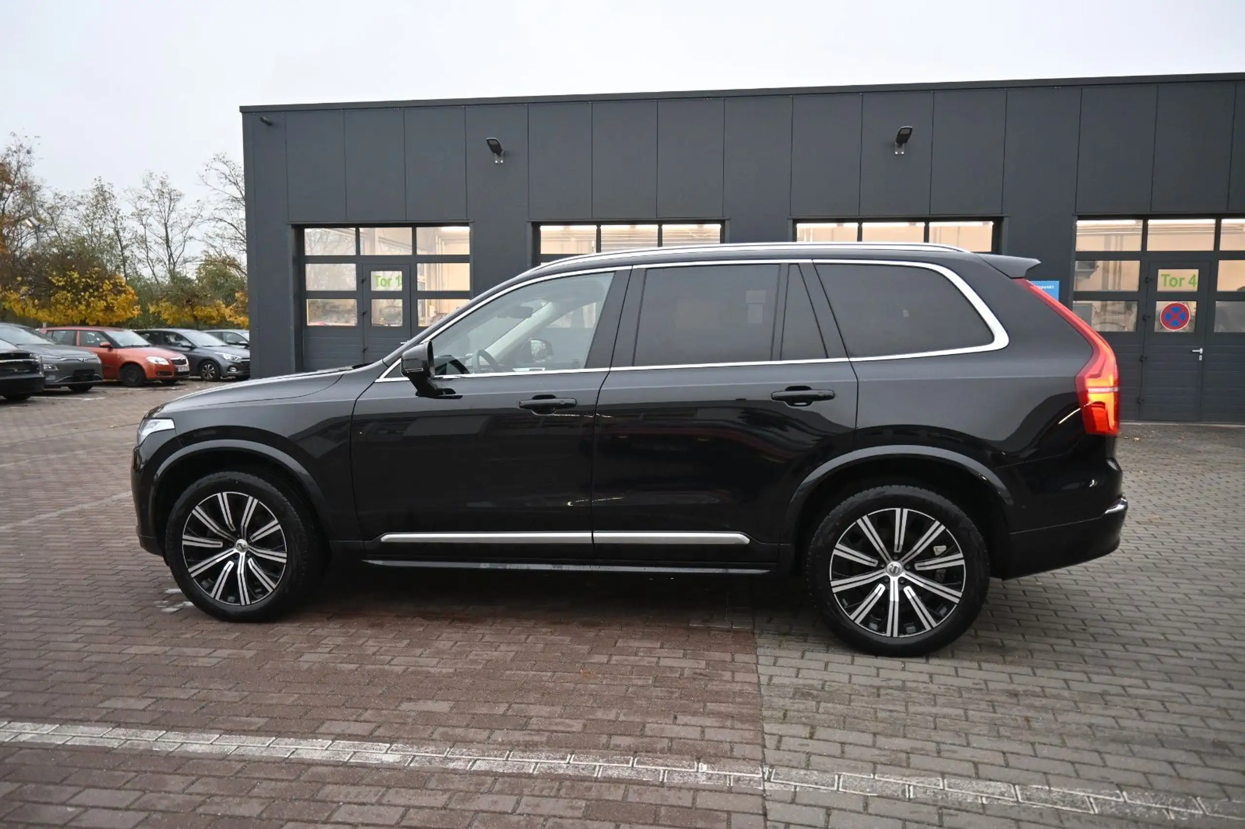 Volvo - XC90