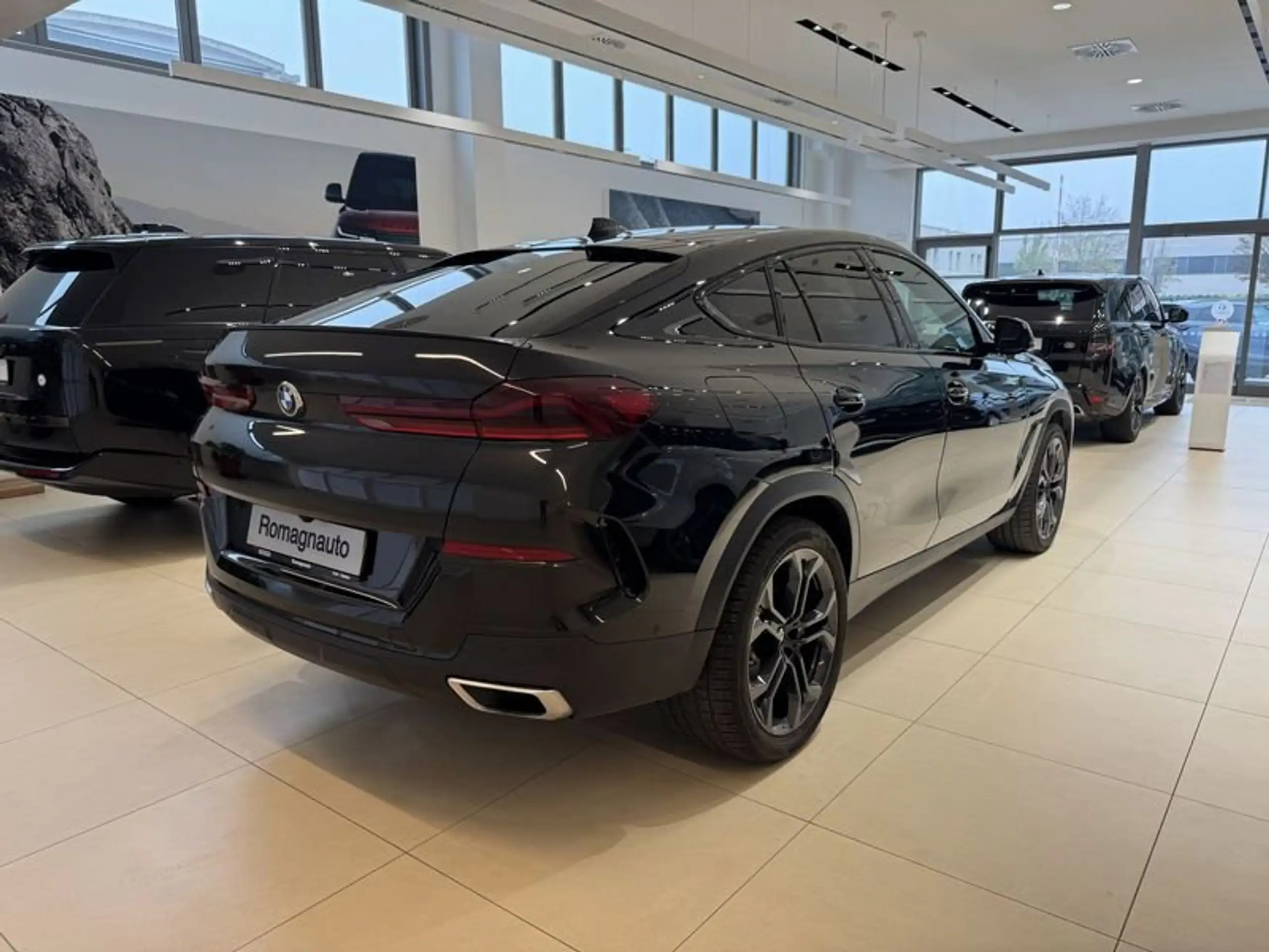 BMW - X6