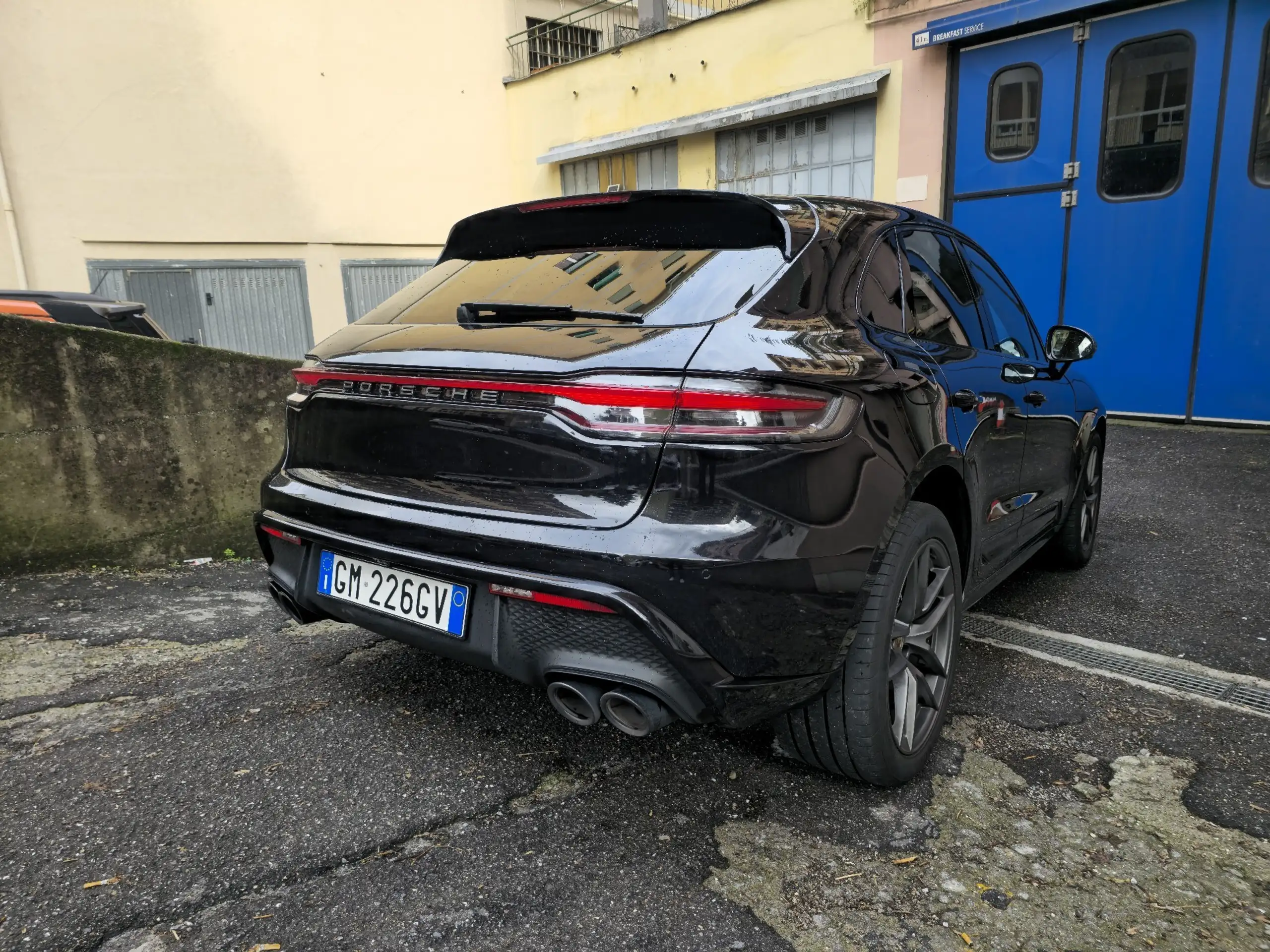 Porsche - Macan