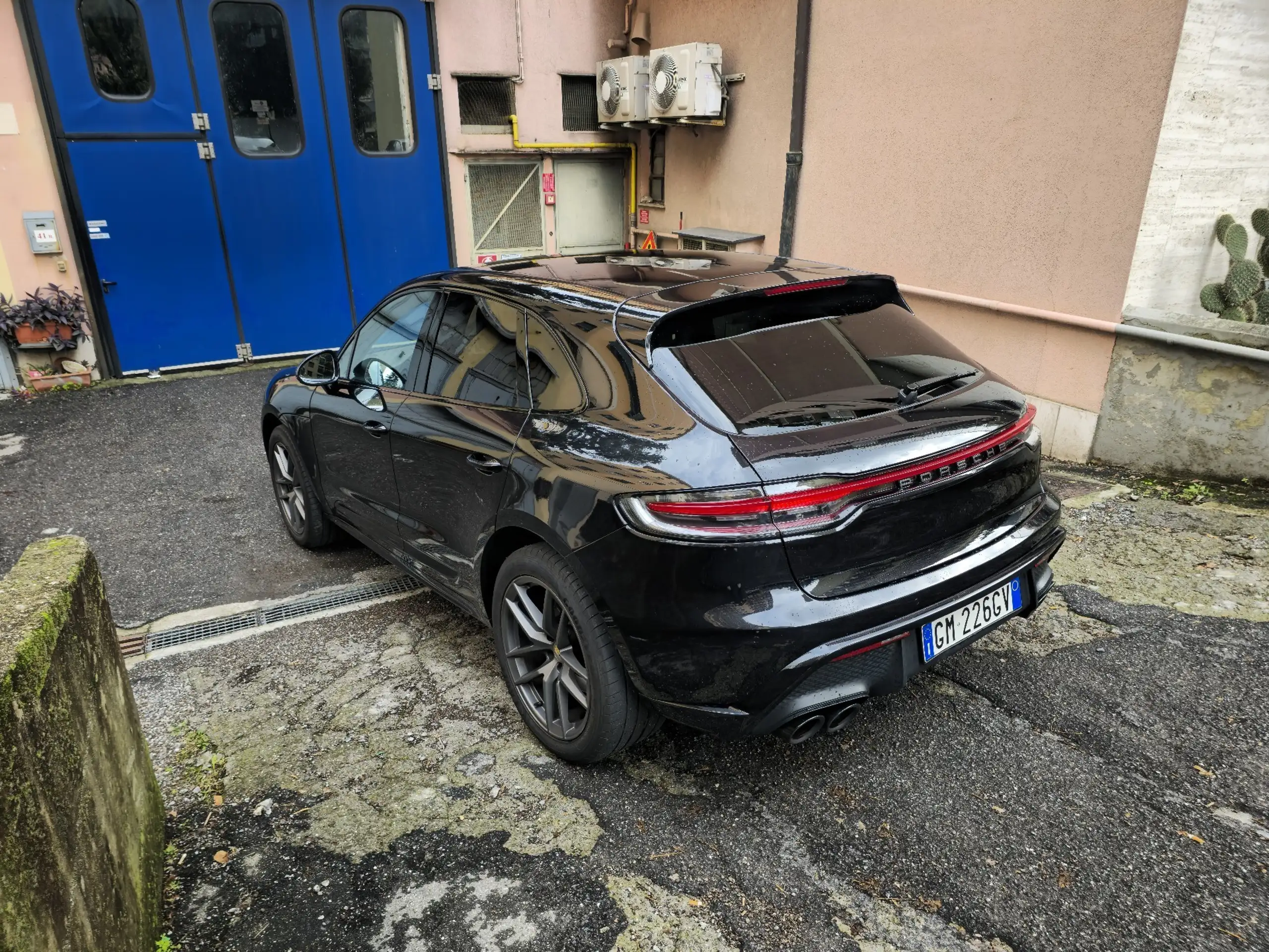 Porsche - Macan