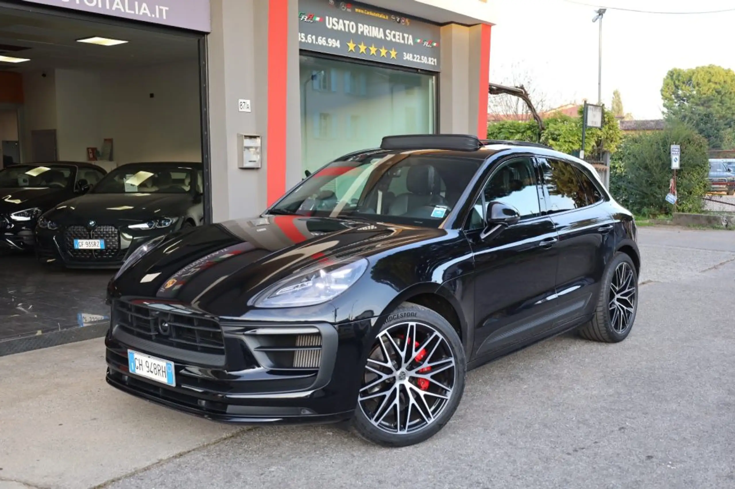 Porsche - Macan