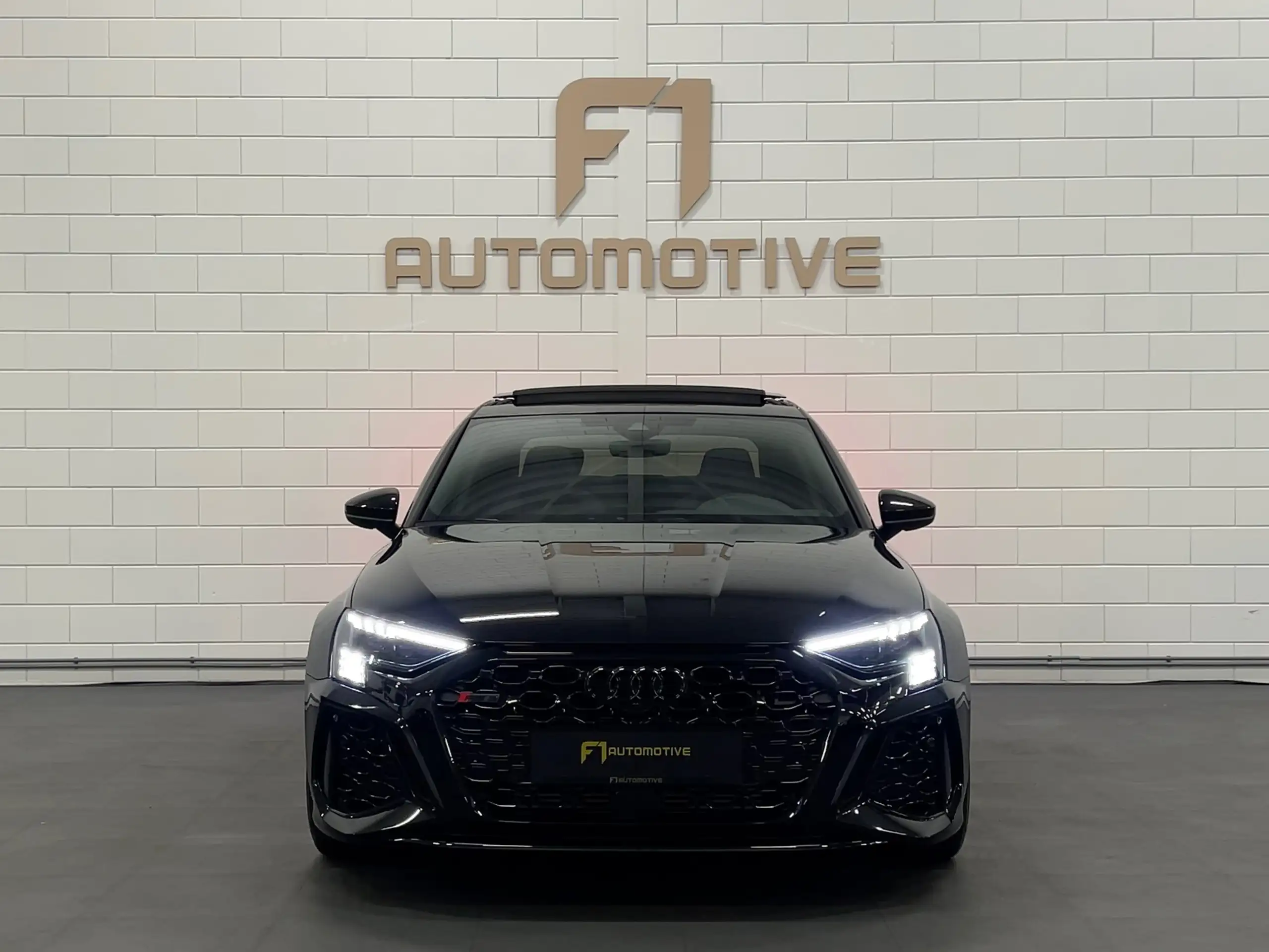 Audi - RS3