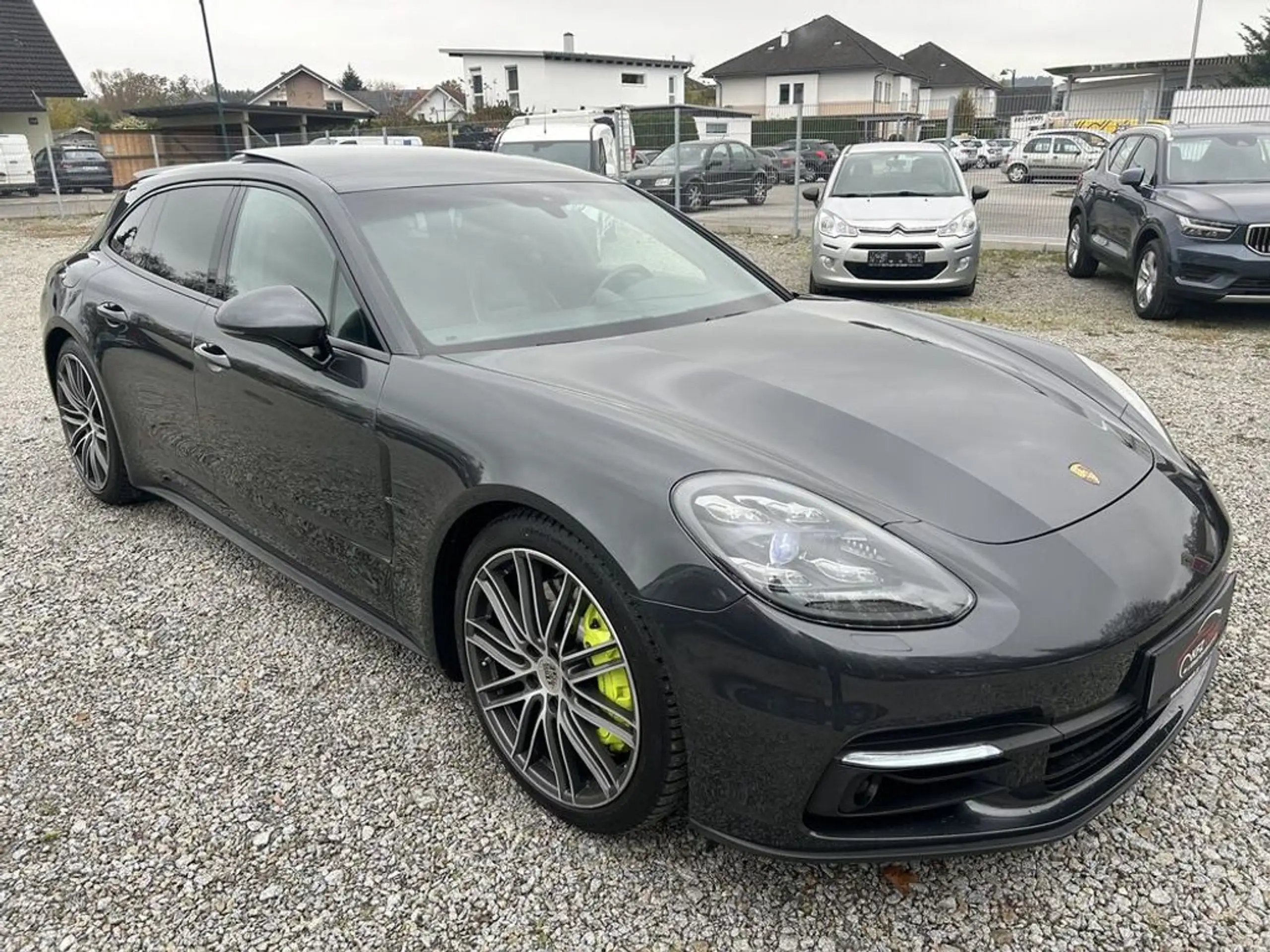 Porsche - Panamera