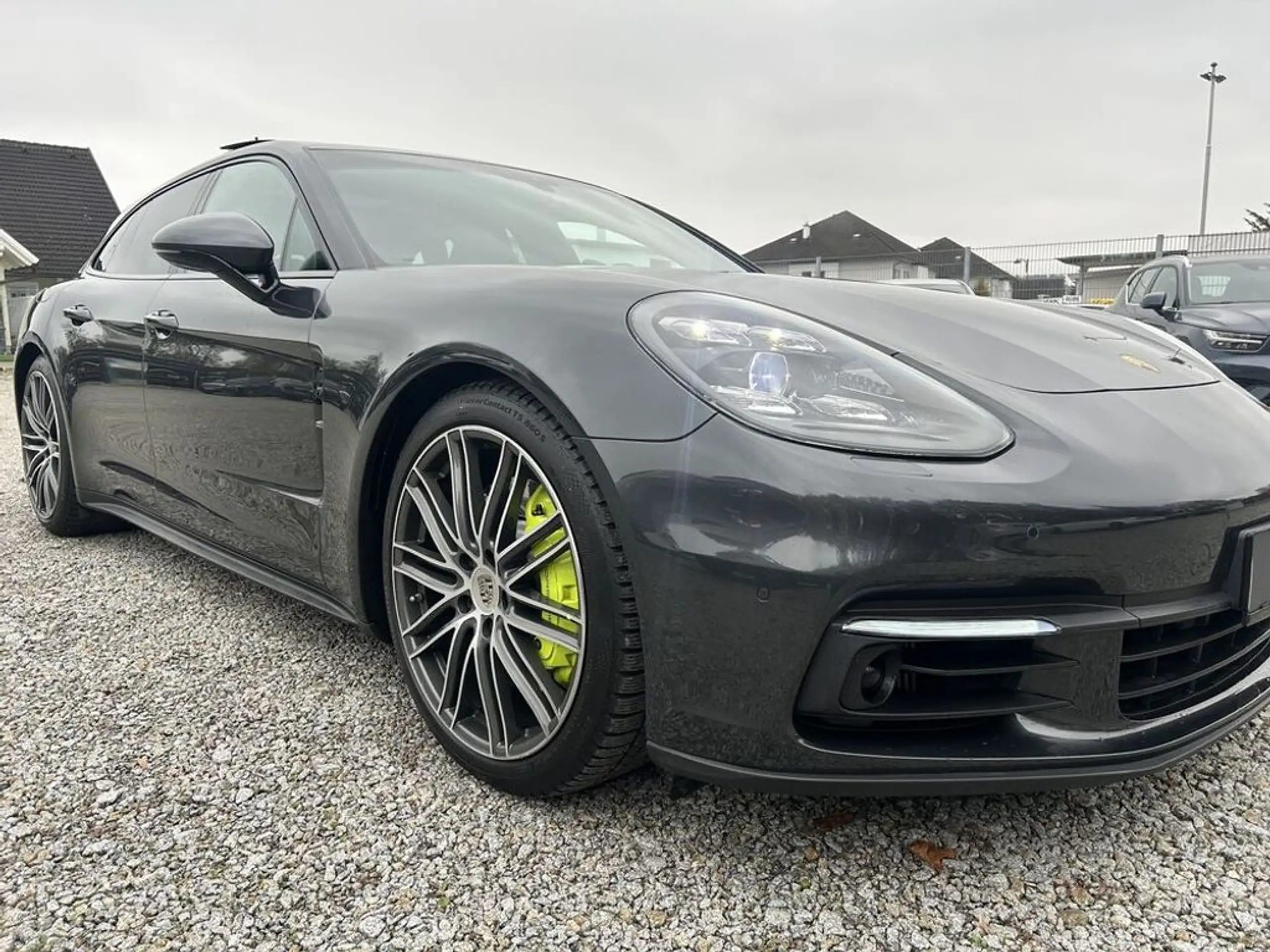 Porsche - Panamera