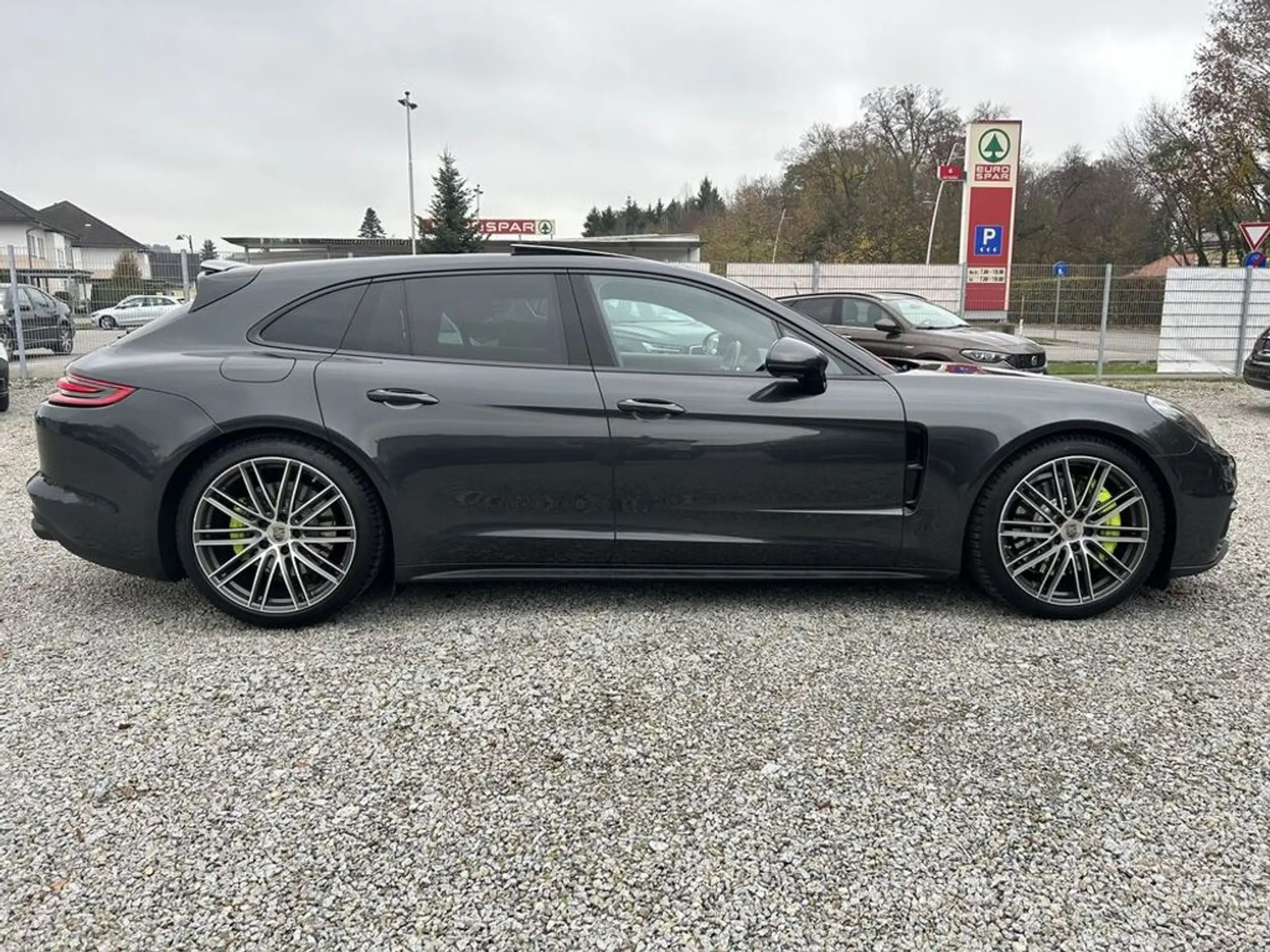 Porsche - Panamera