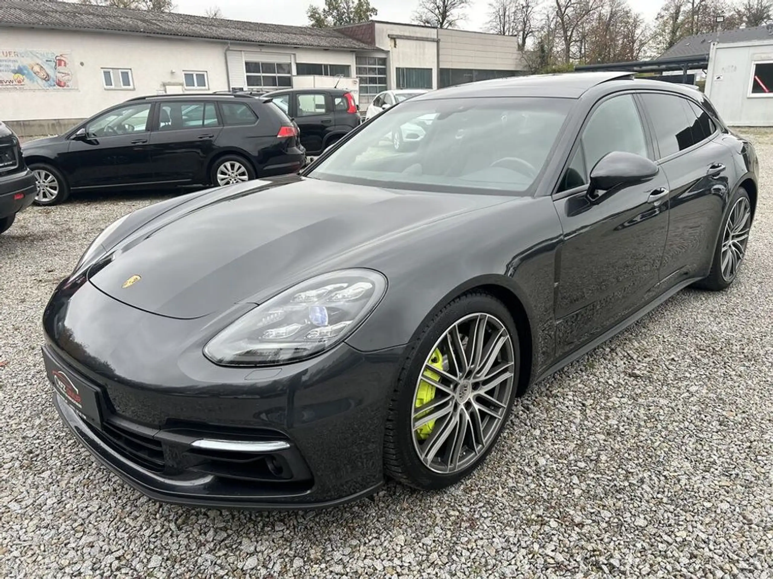 Porsche - Panamera