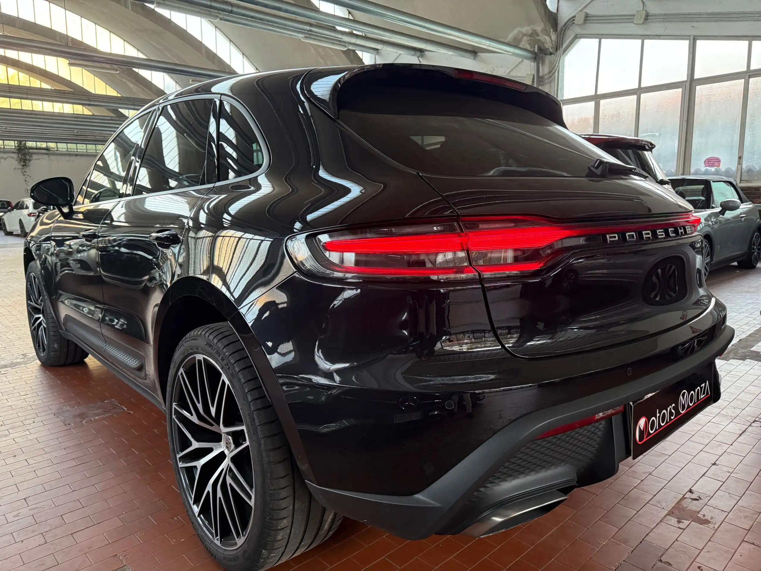 Porsche - Macan