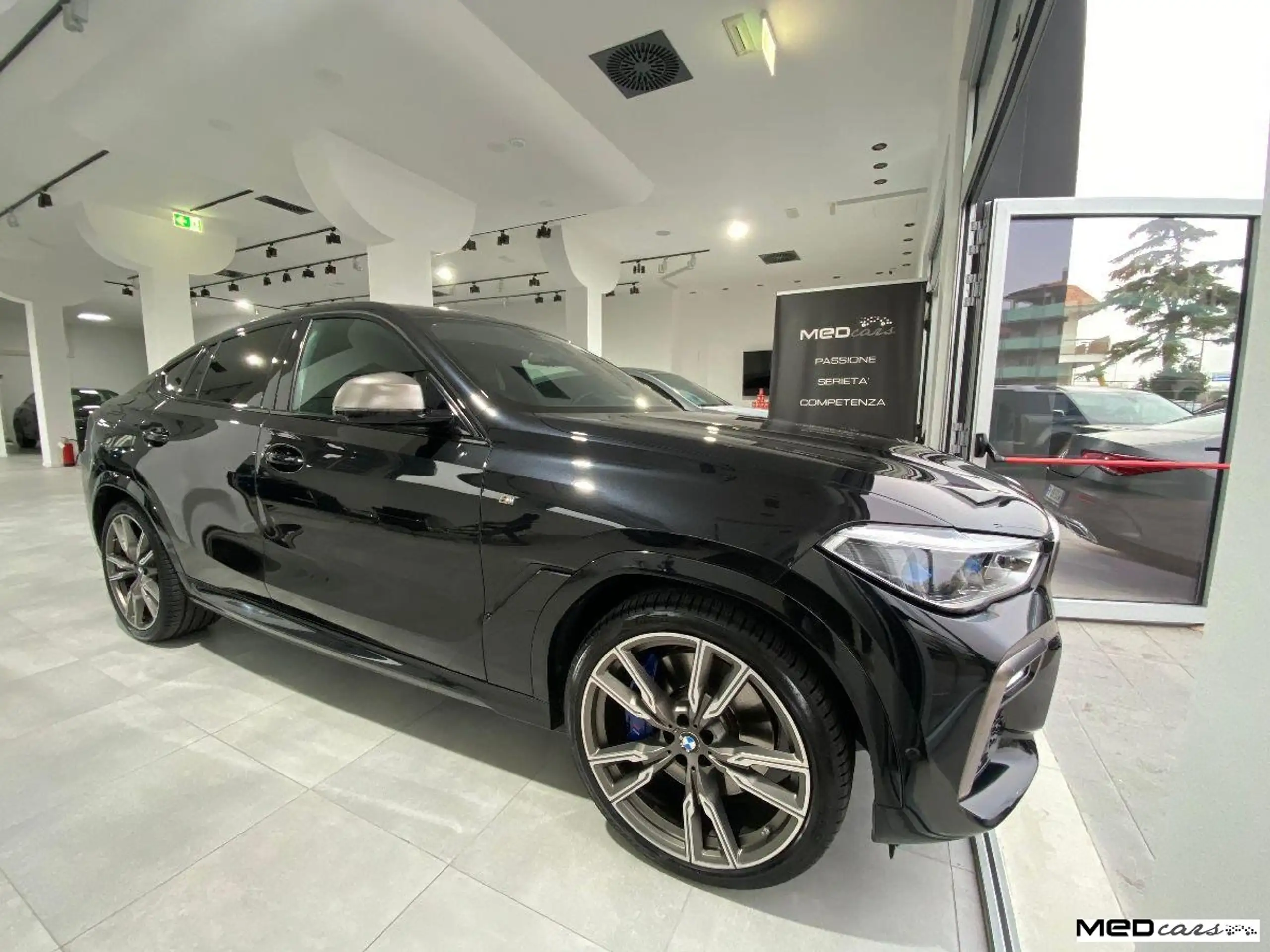 BMW - X6