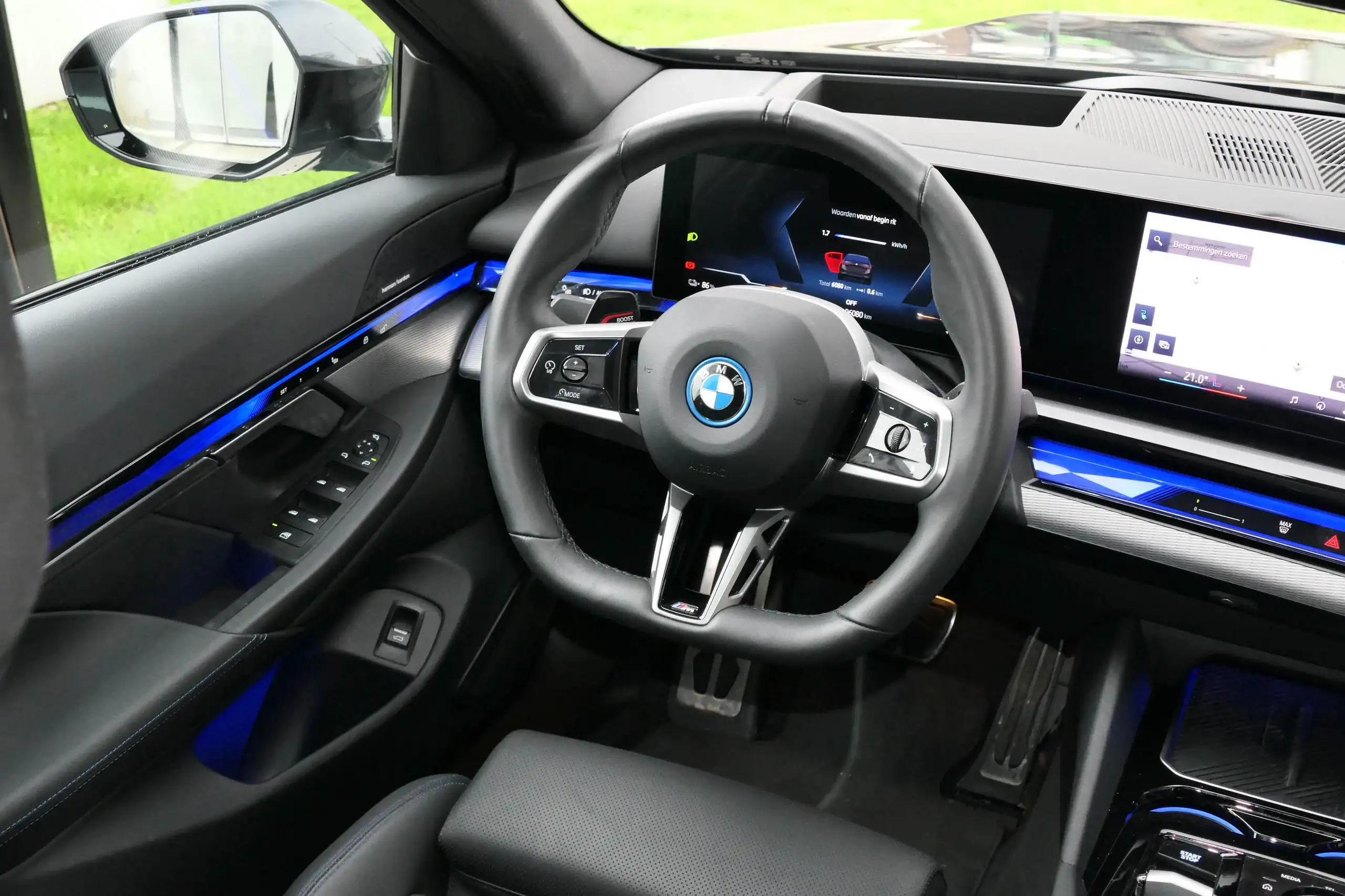 BMW - i5