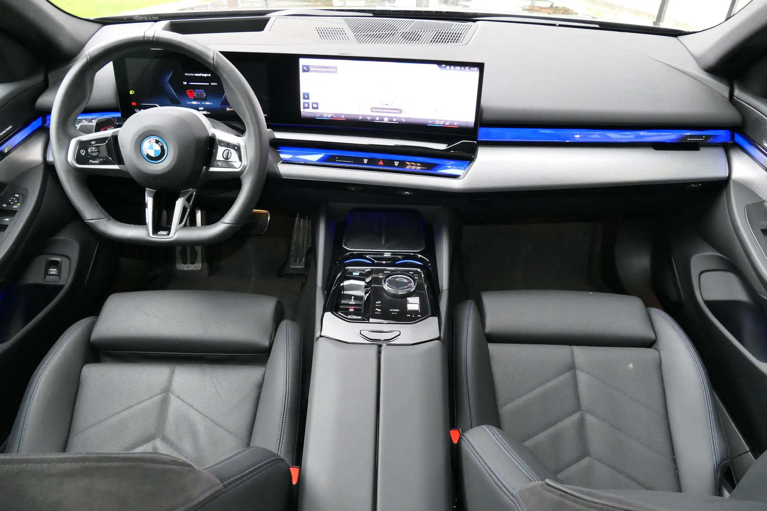 BMW - i5