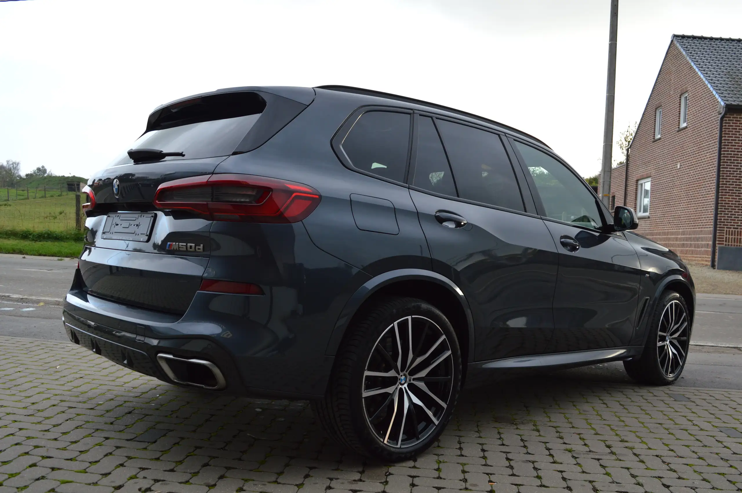 BMW - X5 M