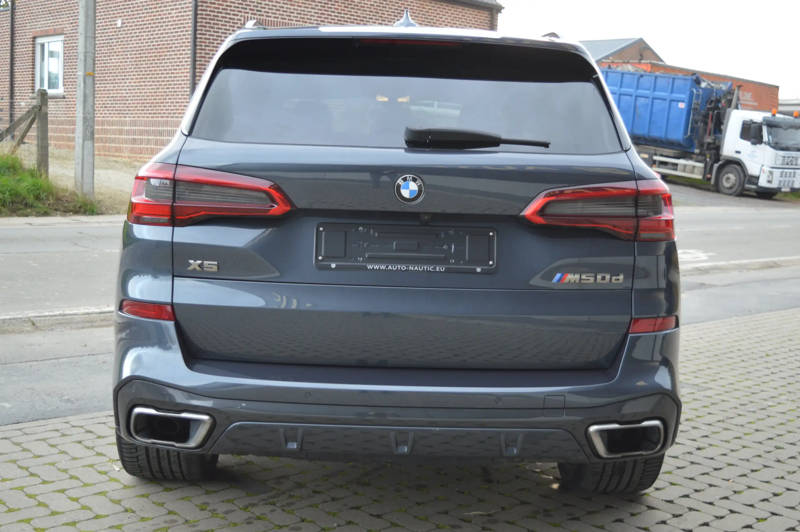 BMW - X5 M