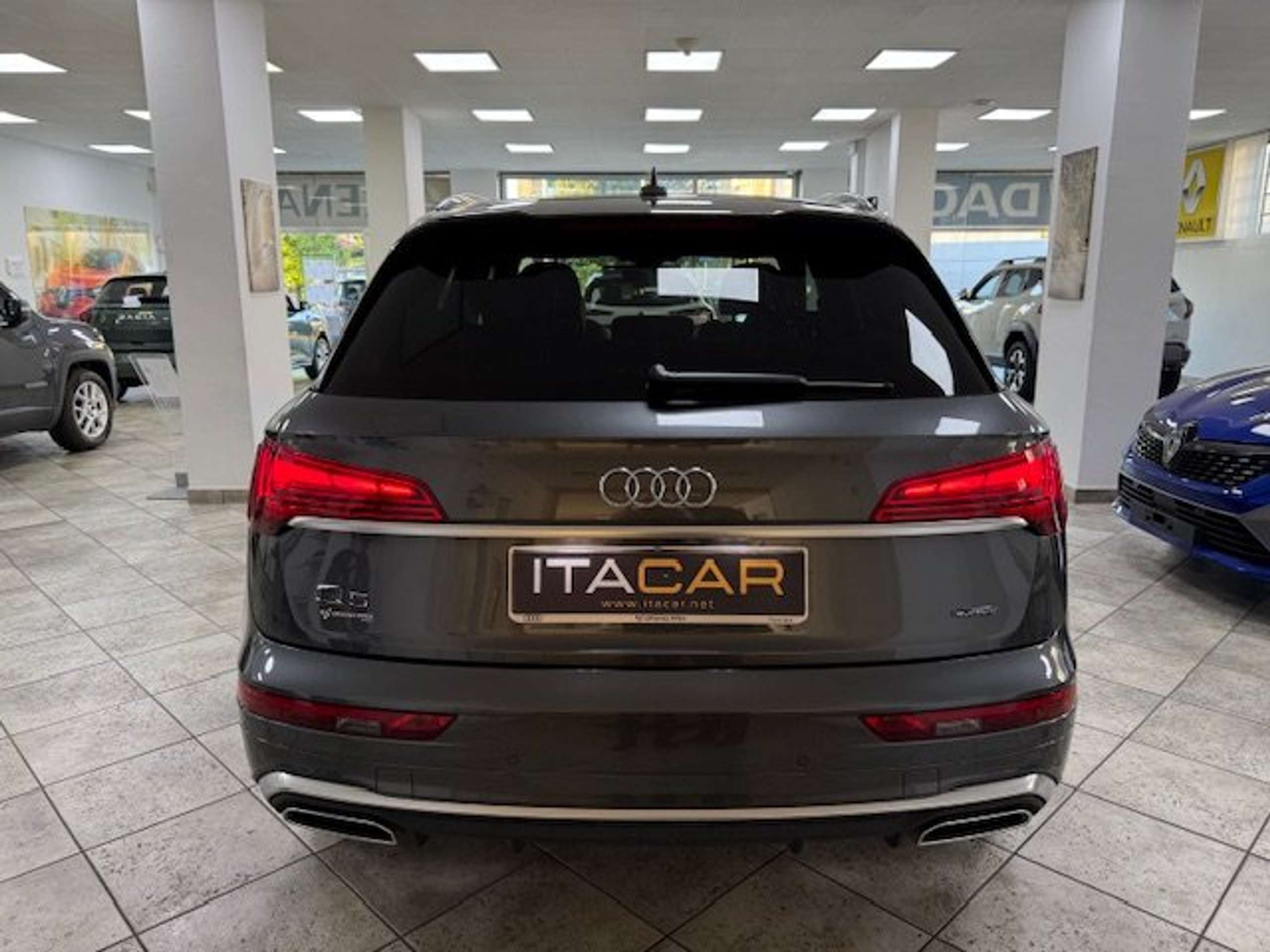 Audi - Q5