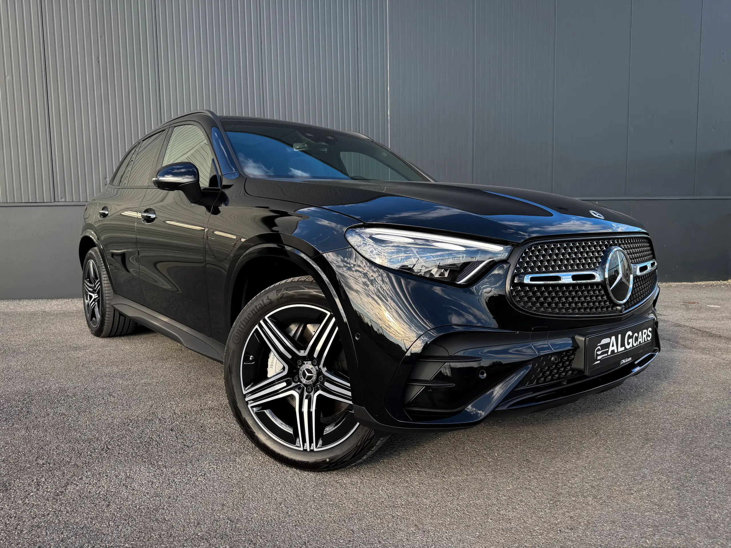 Mercedes-Benz - GLC 300