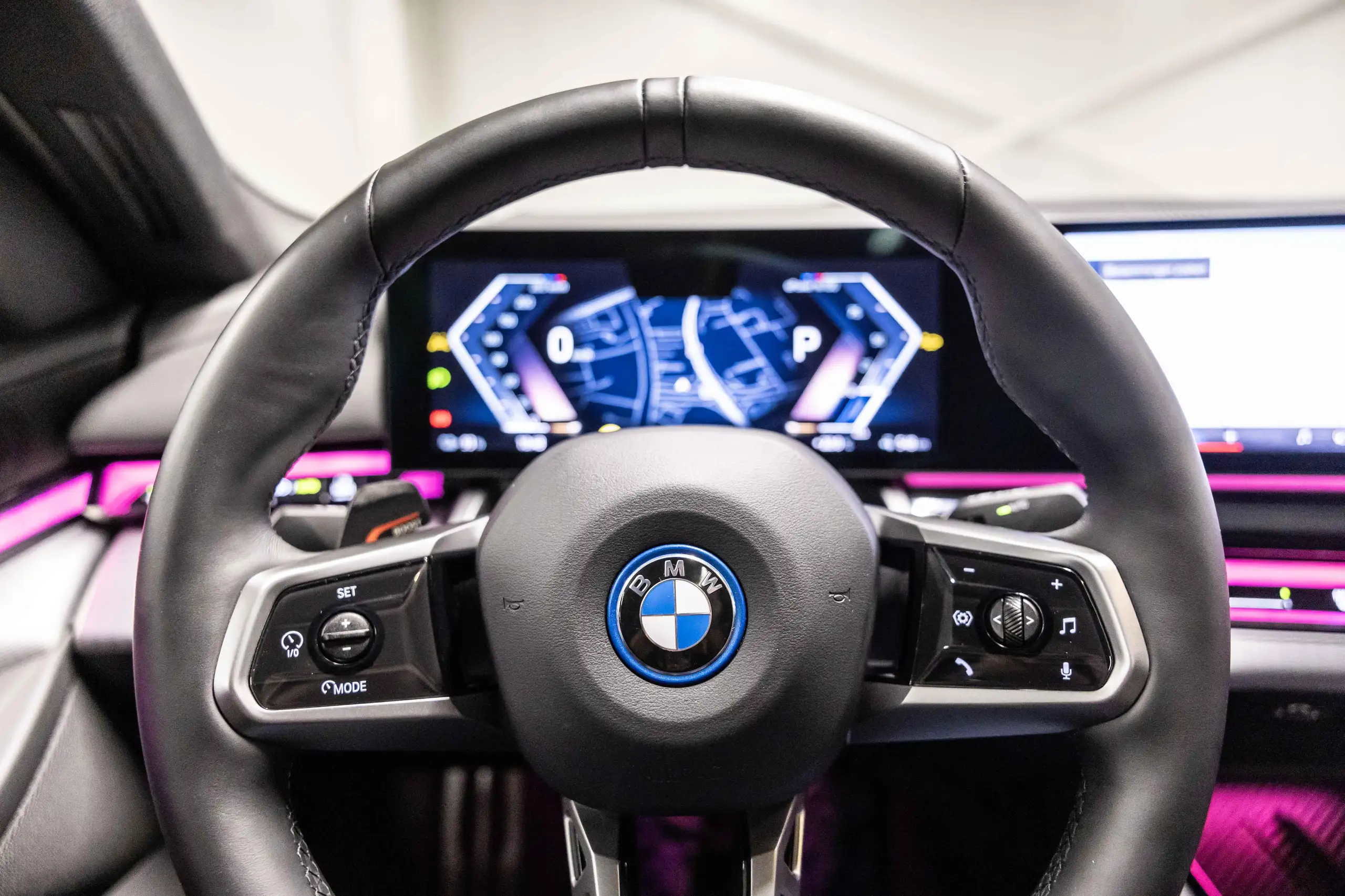 BMW - i5