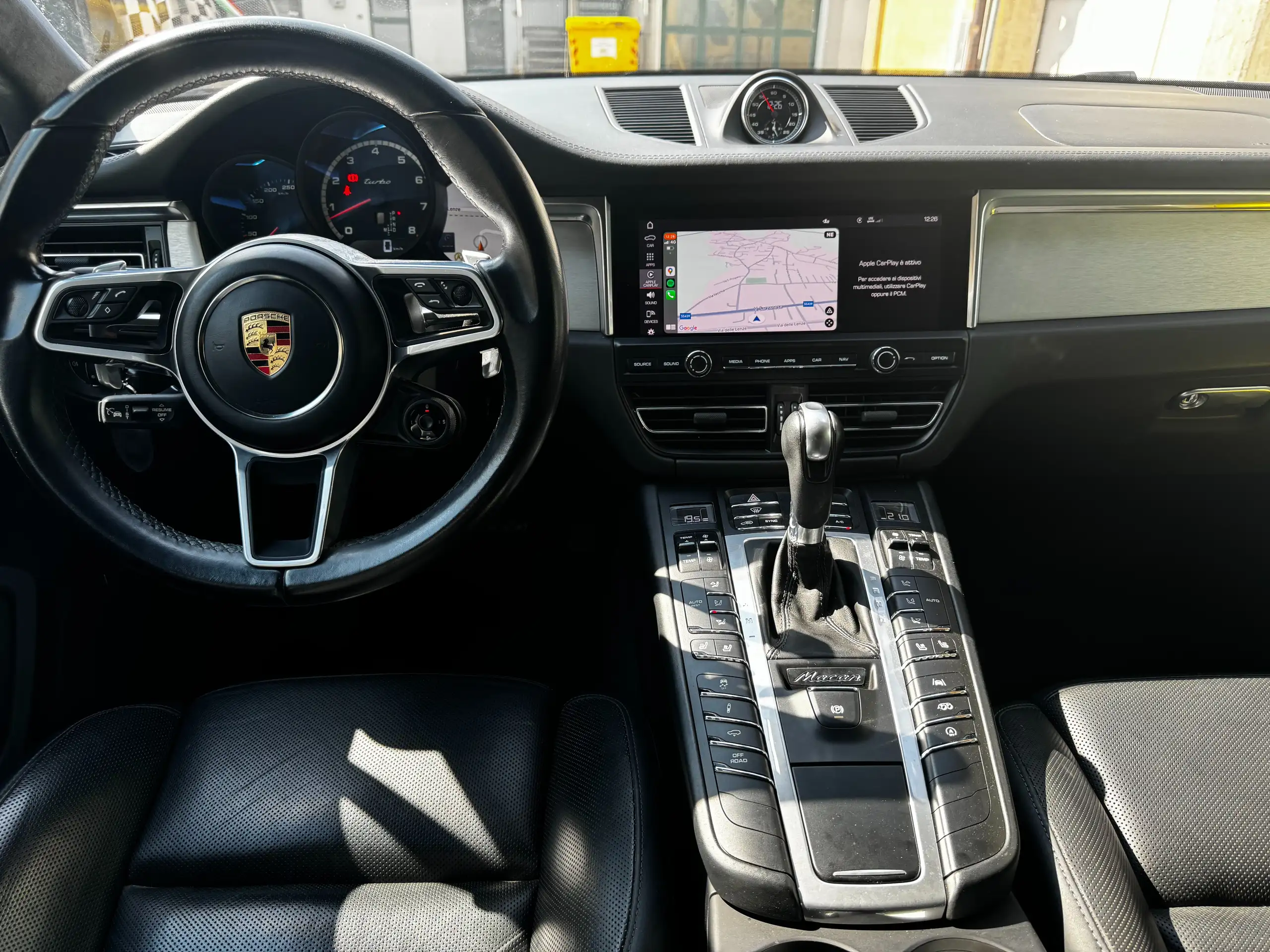 Porsche - Macan