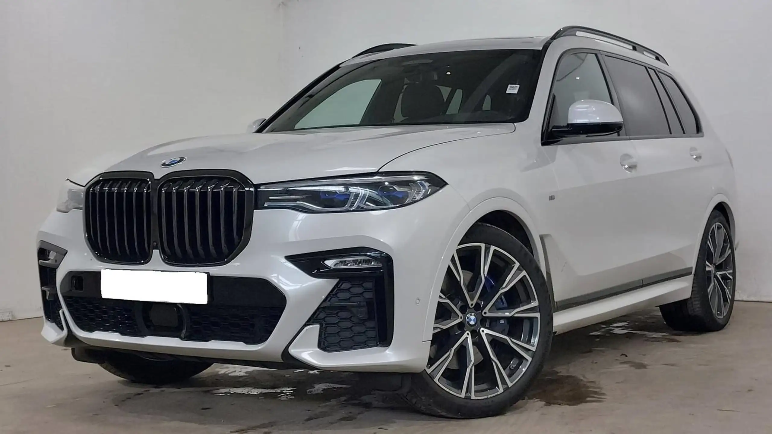 BMW - X7 M