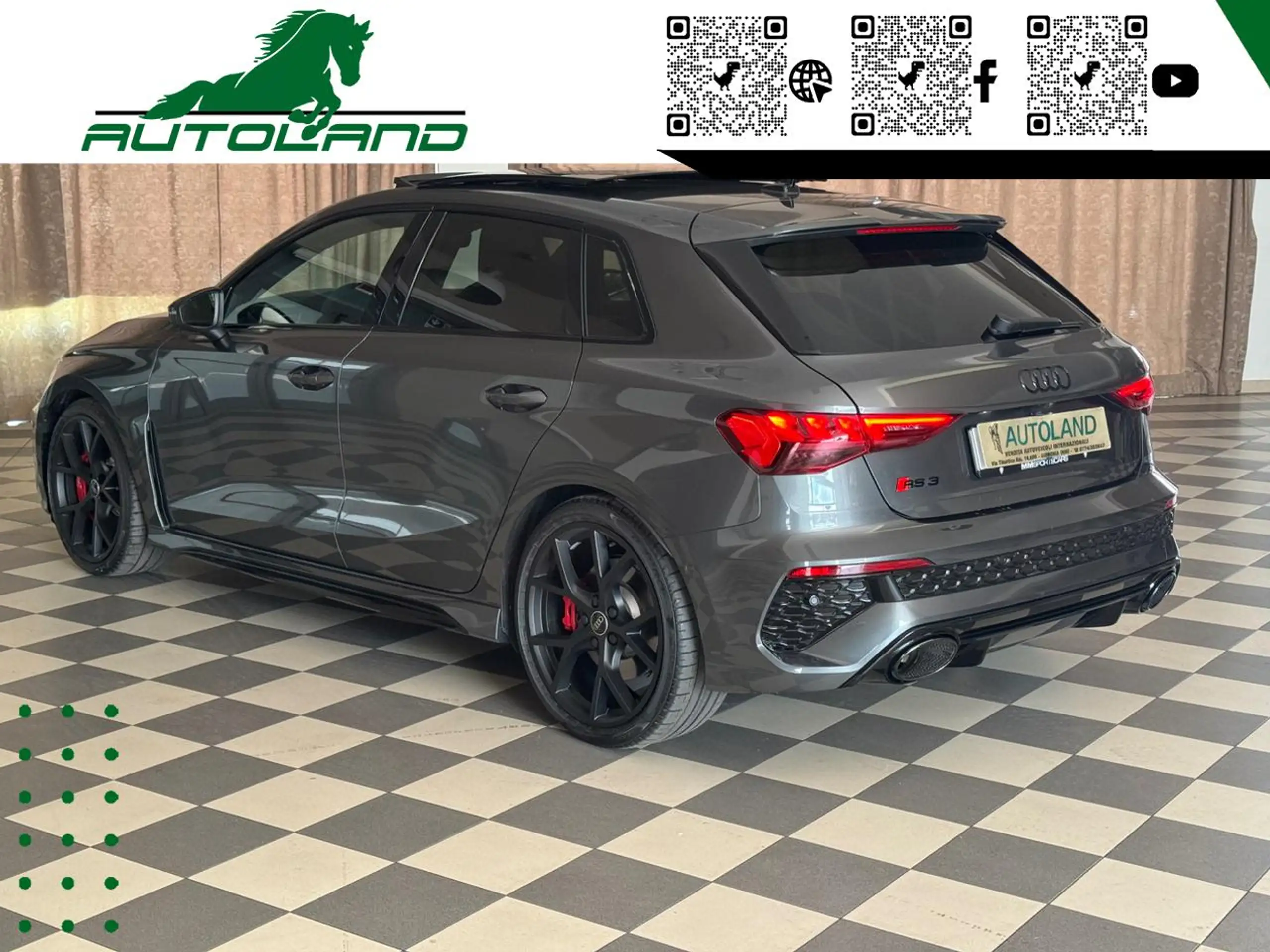 Audi - RS3