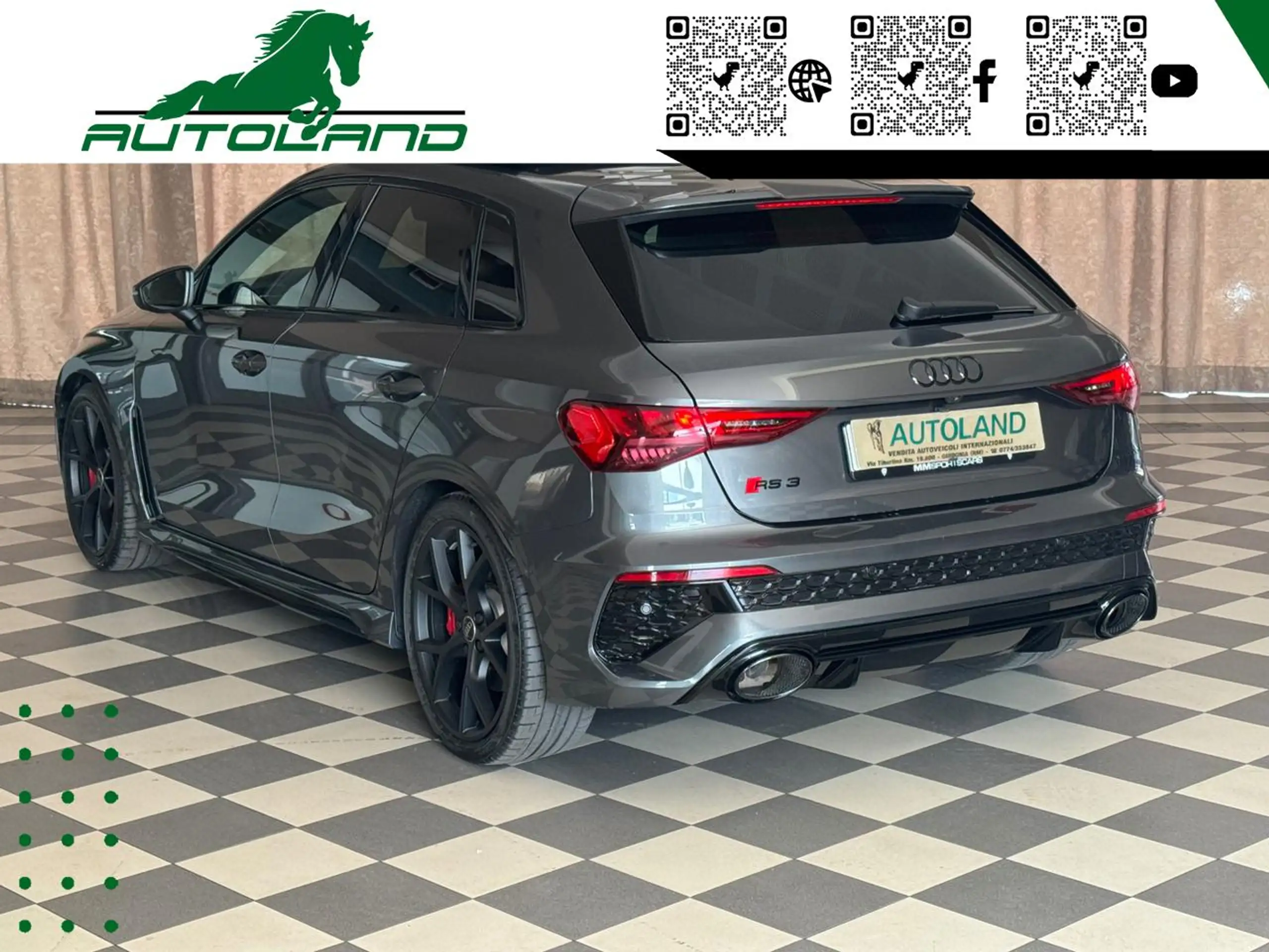 Audi - RS3