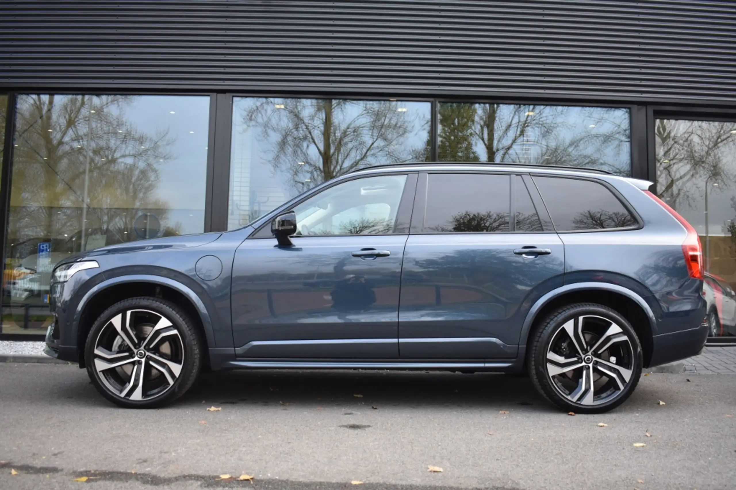 Volvo - XC90