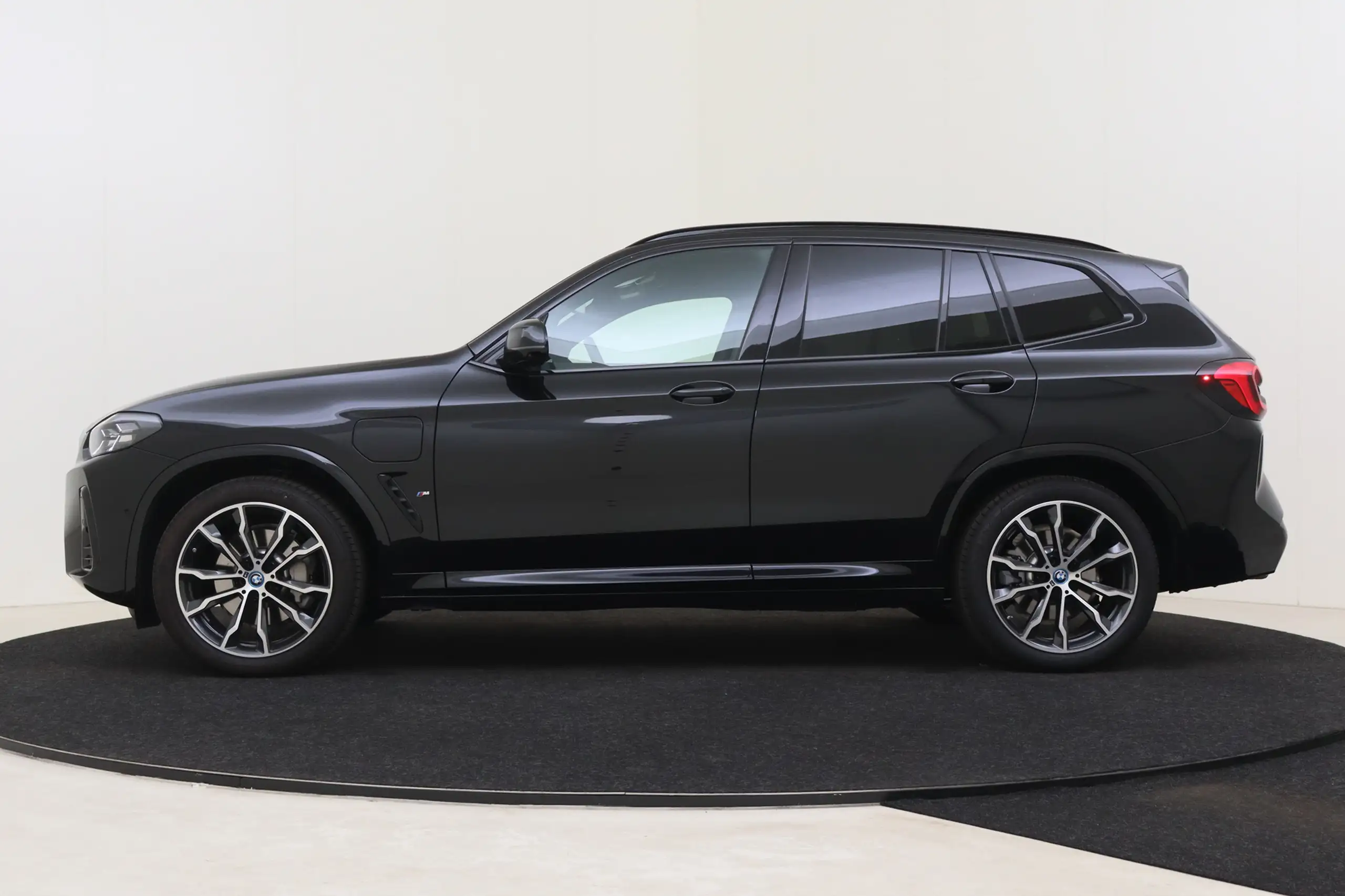 BMW - X3