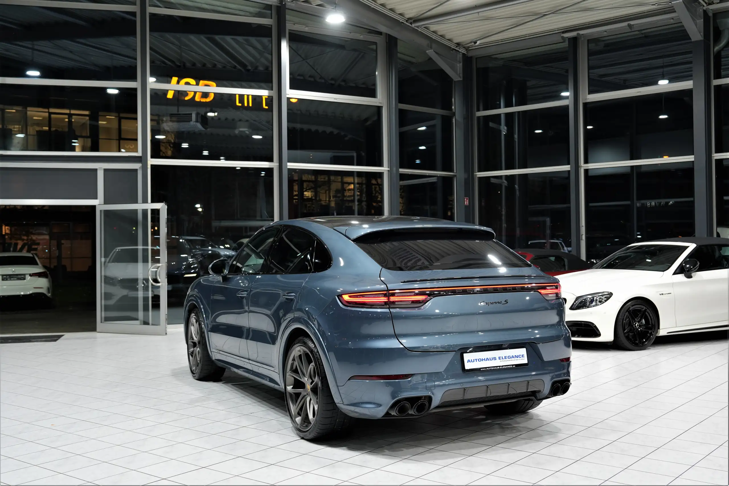 Porsche - Cayenne