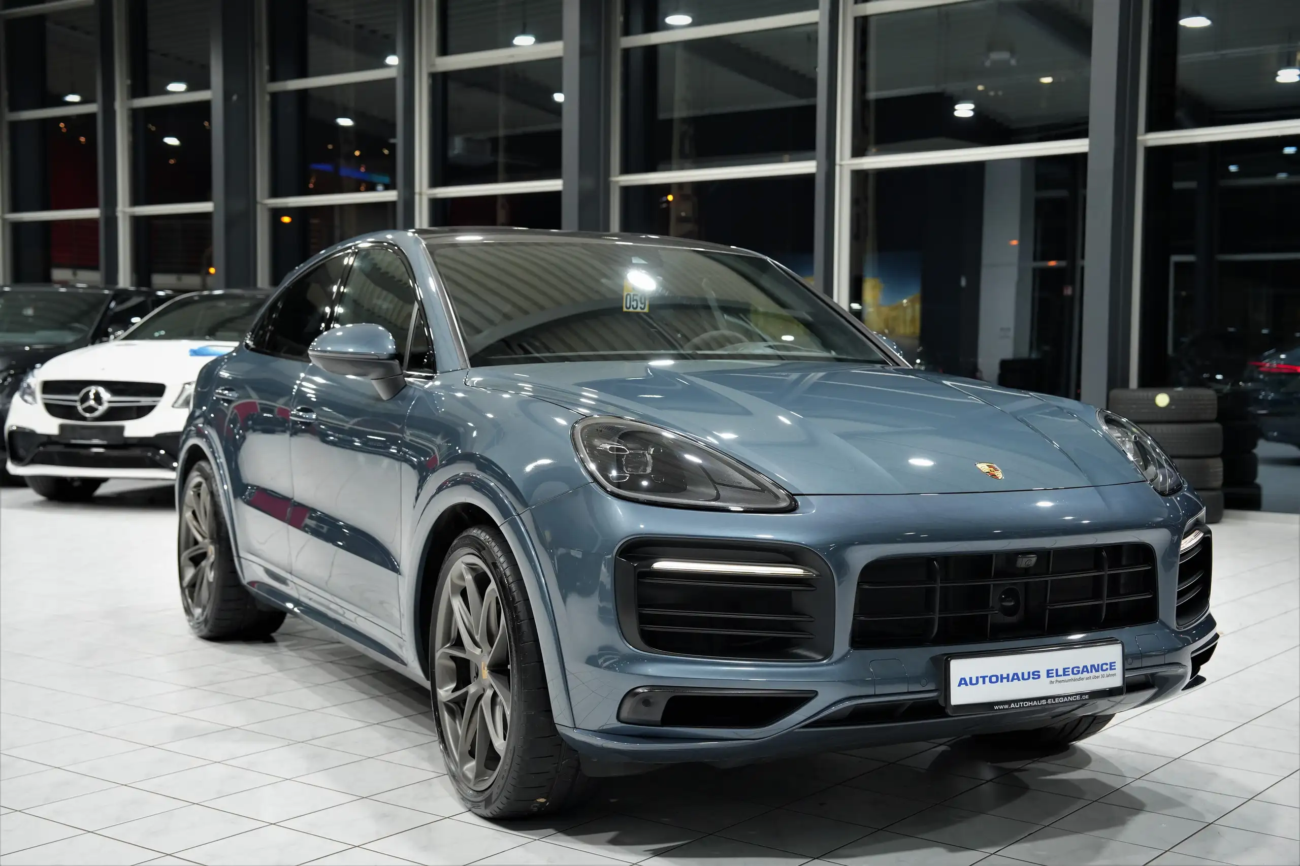 Porsche - Cayenne