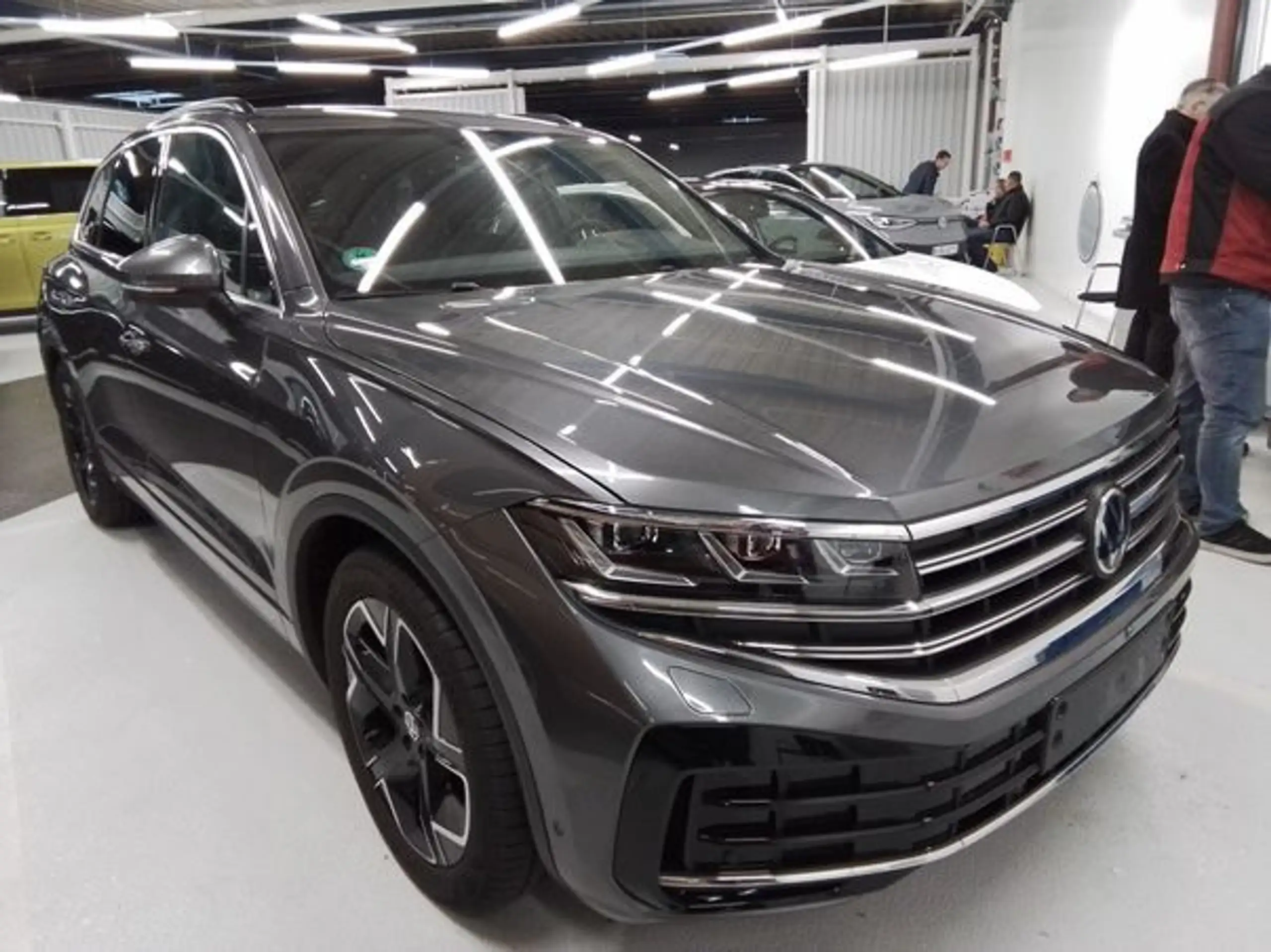 Volkswagen - Touareg