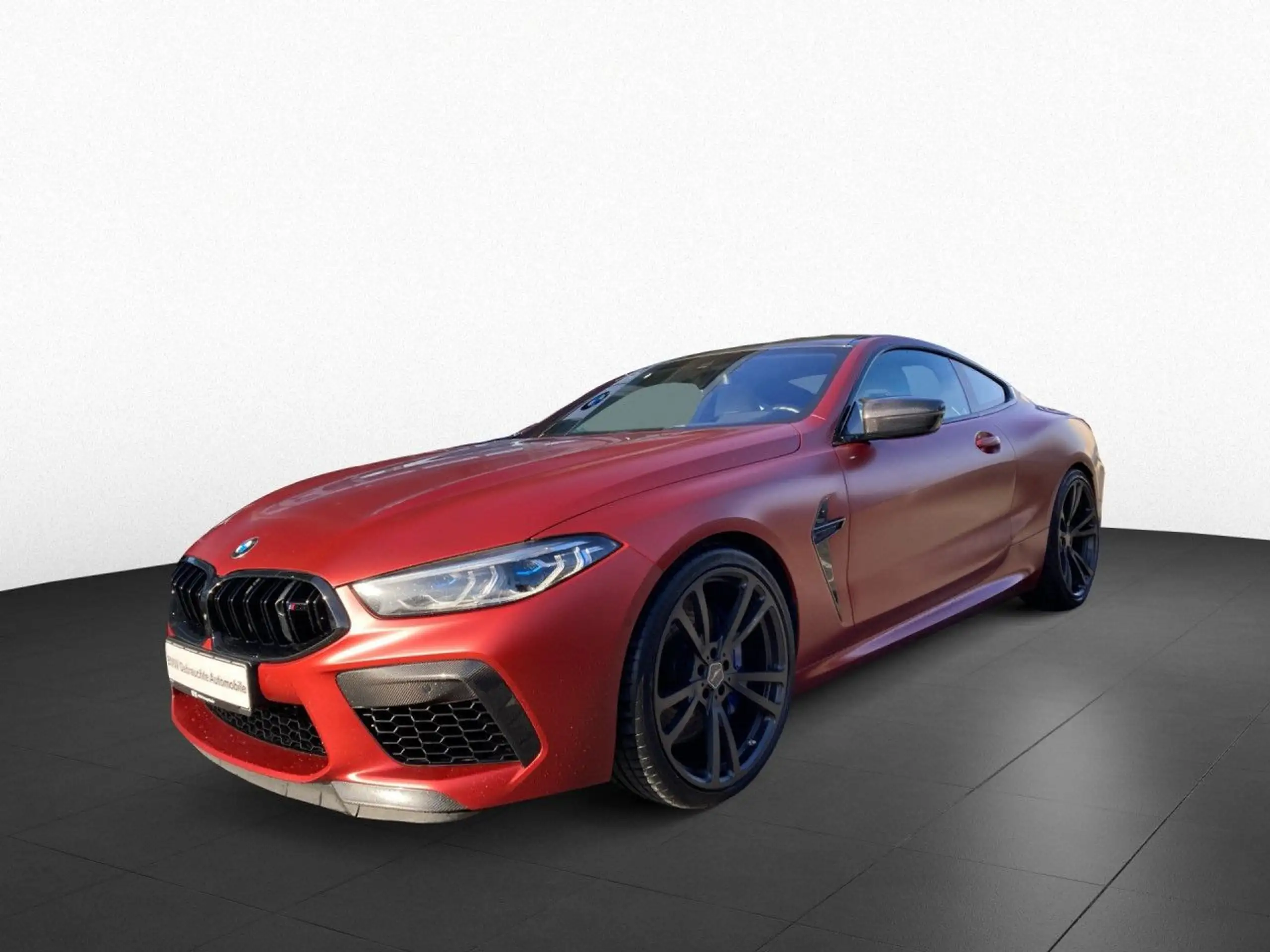 BMW - M8