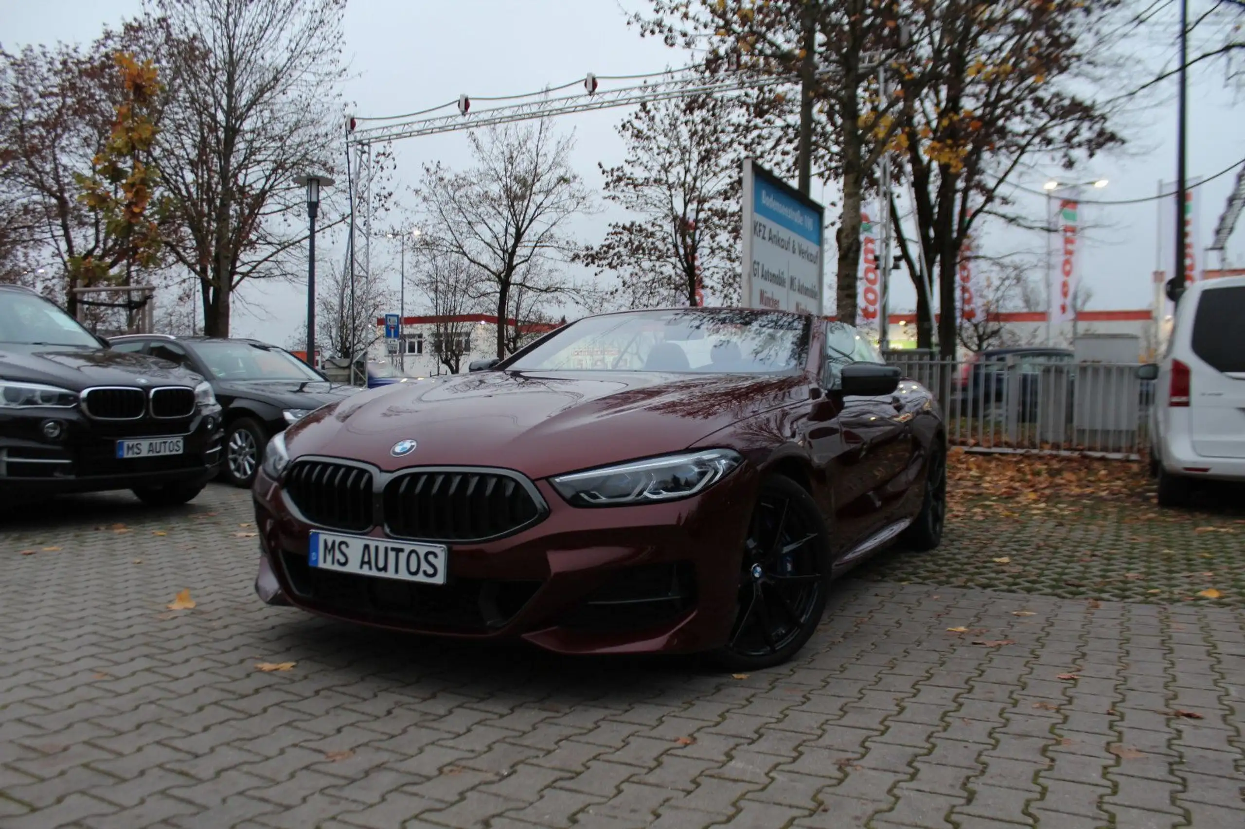 BMW - 840