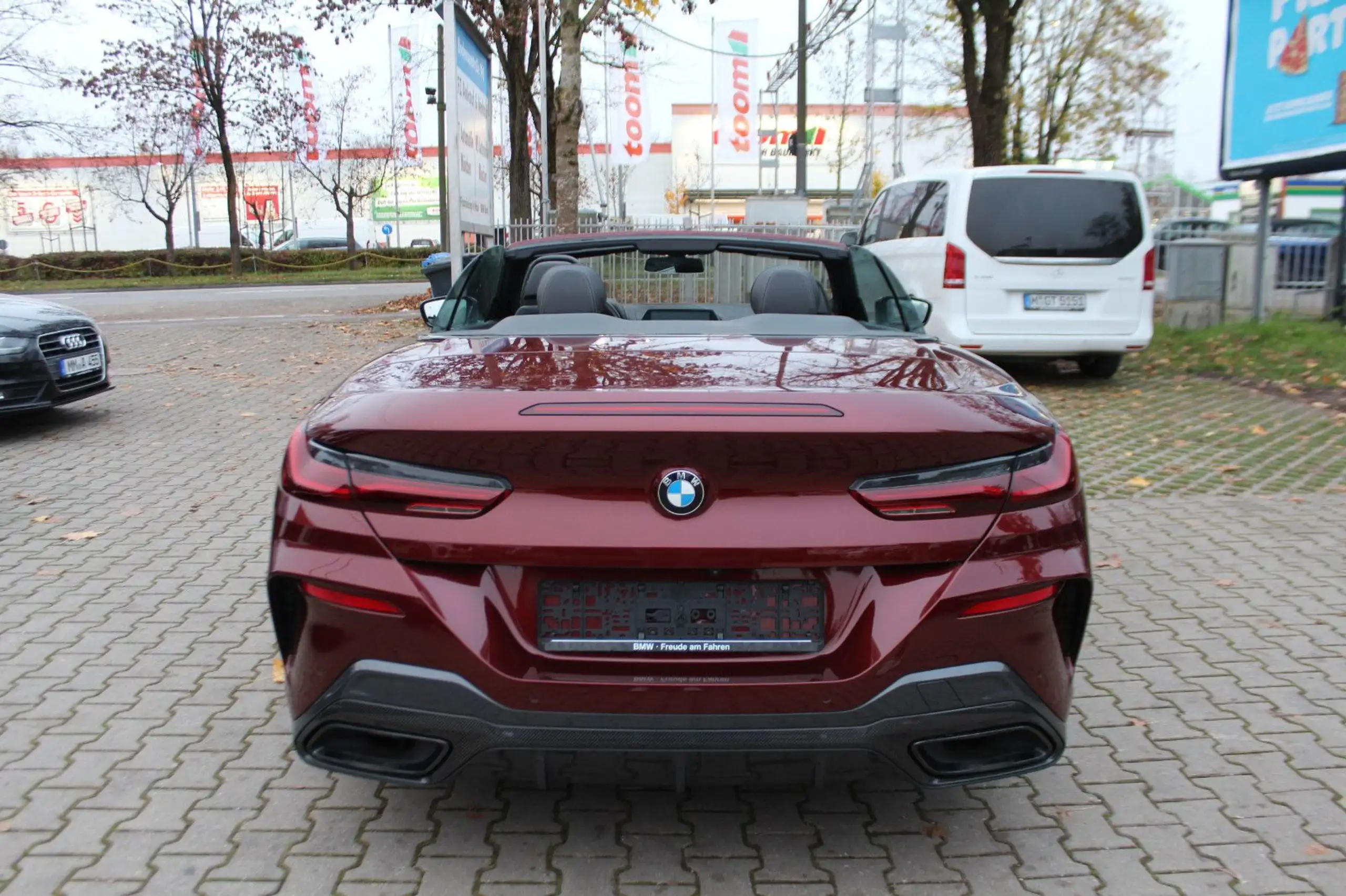 BMW - 840