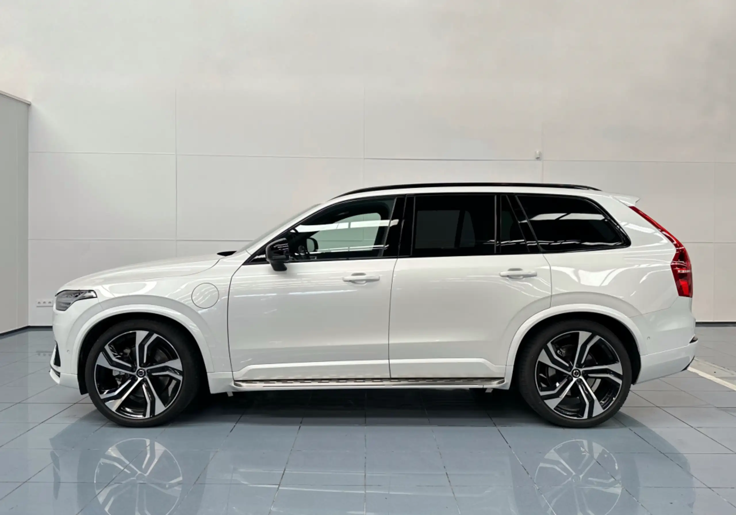 Volvo - XC90