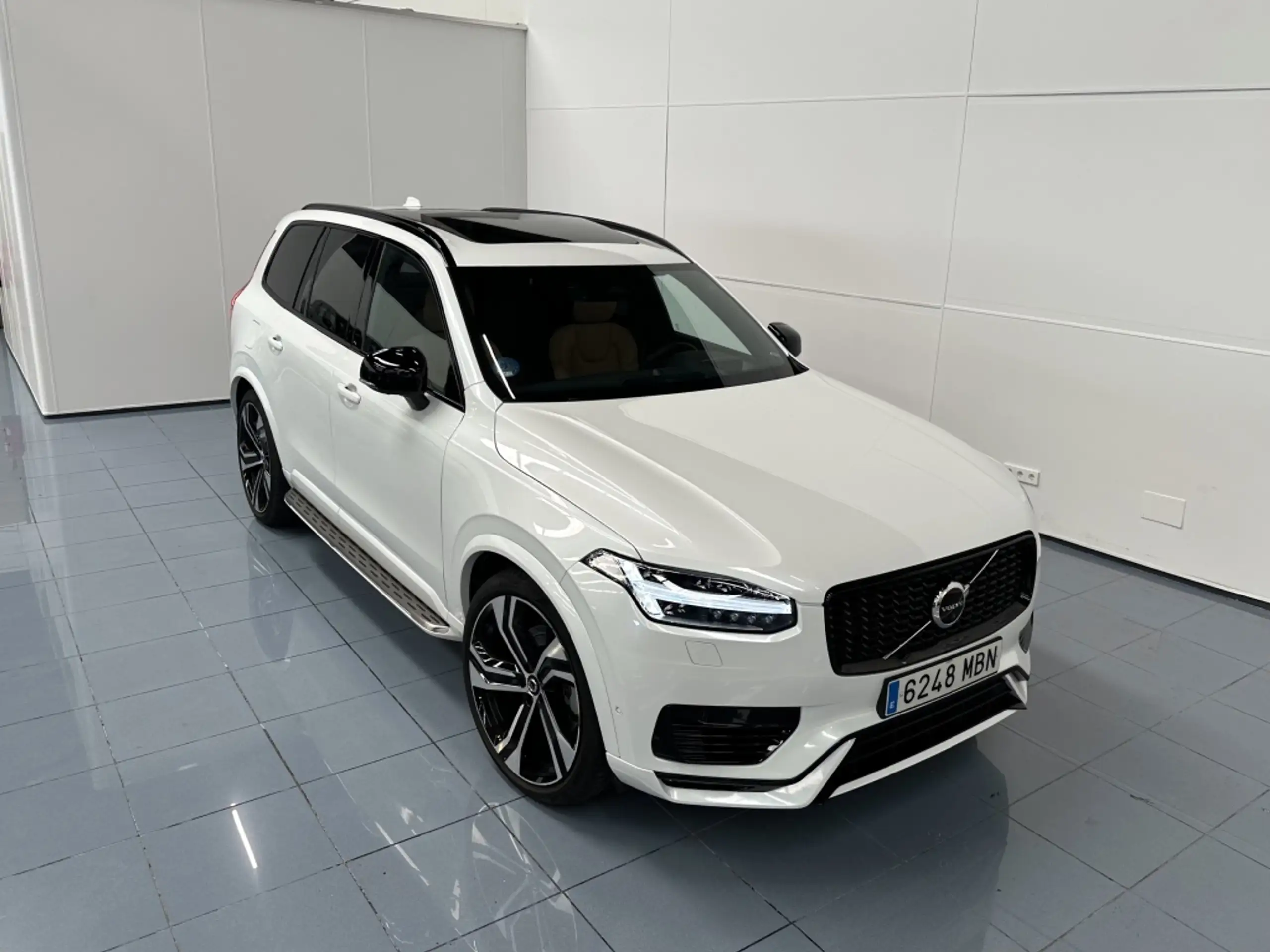 Volvo - XC90