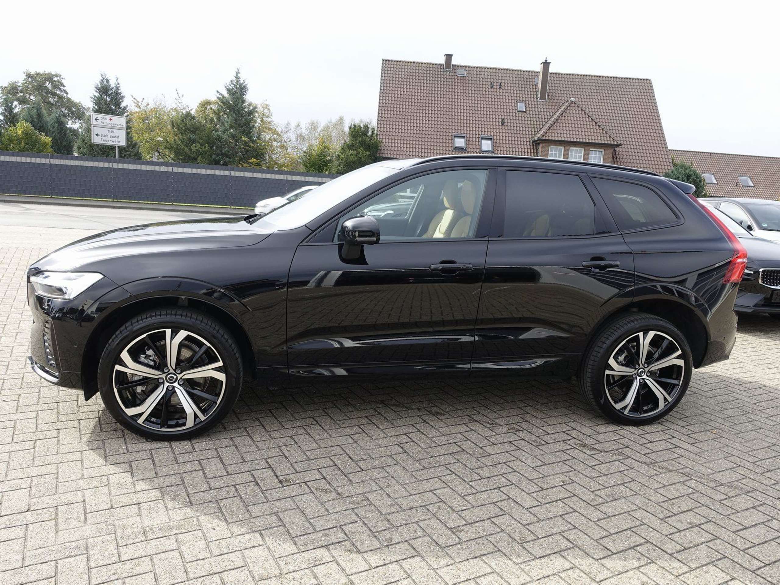 Volvo - XC60