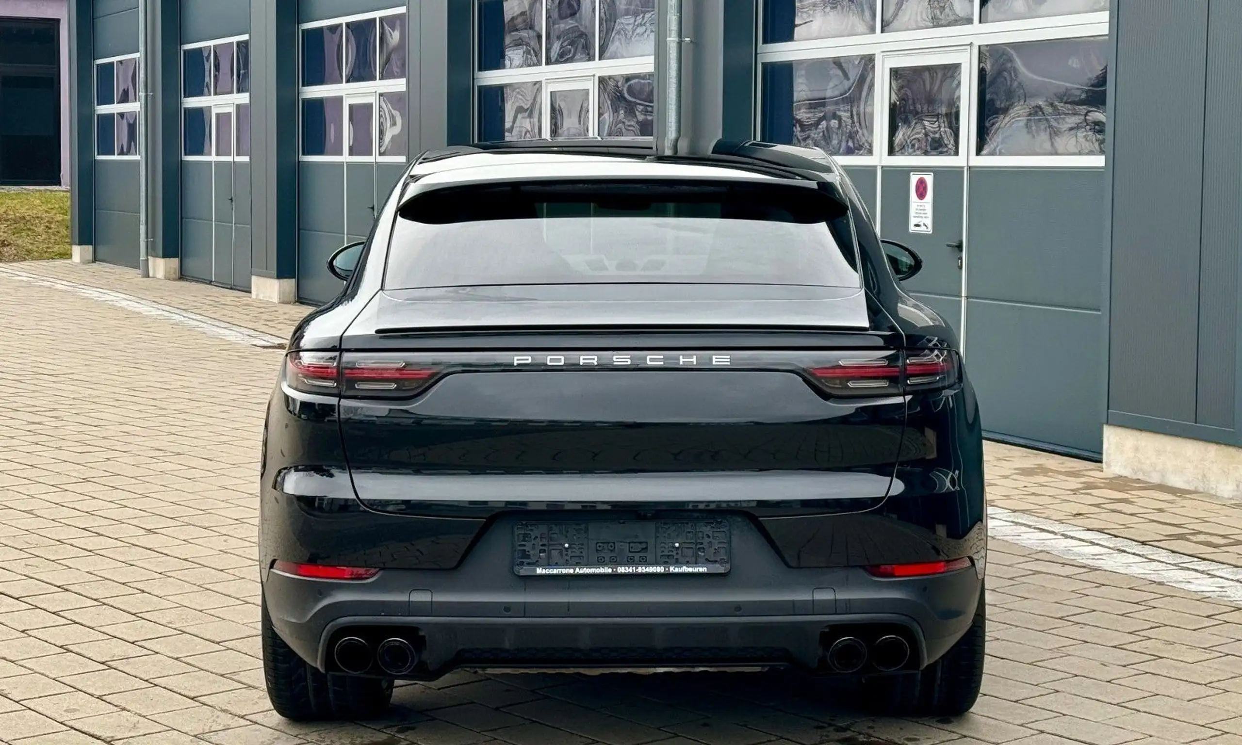 Porsche - Cayenne